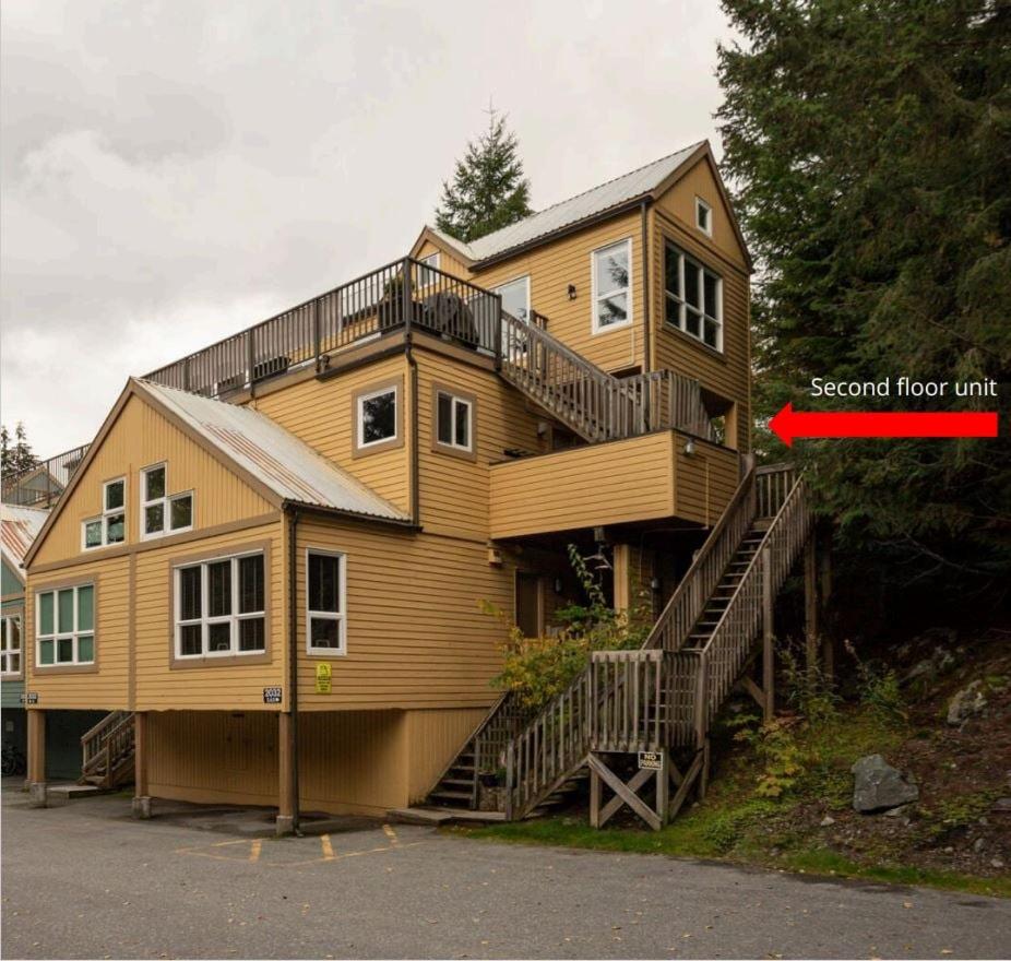 1BR in Gondola Village, Near Gondola, Free Parking, Updated Unit, Incredible Location