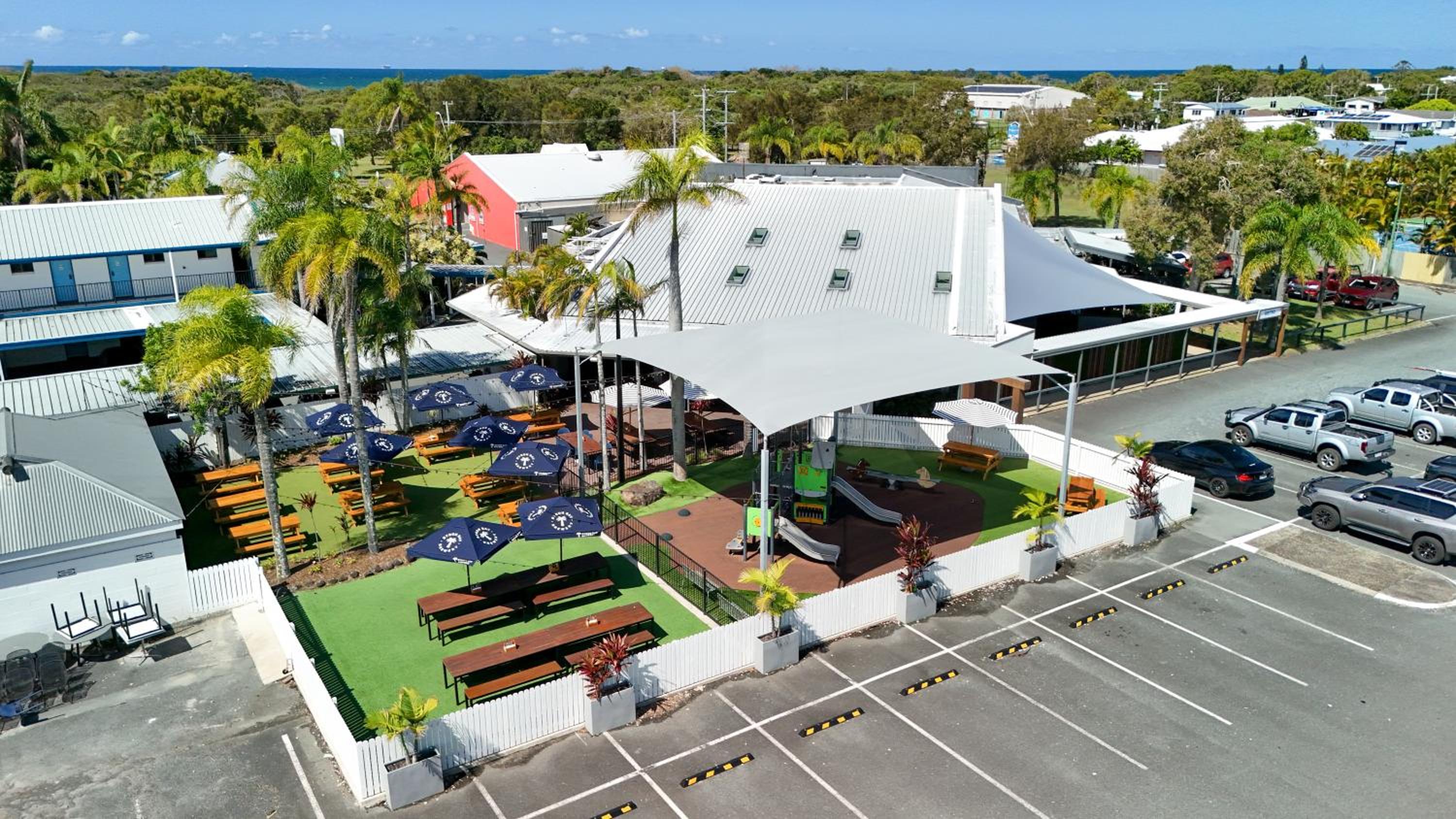 Currimundi Hotel