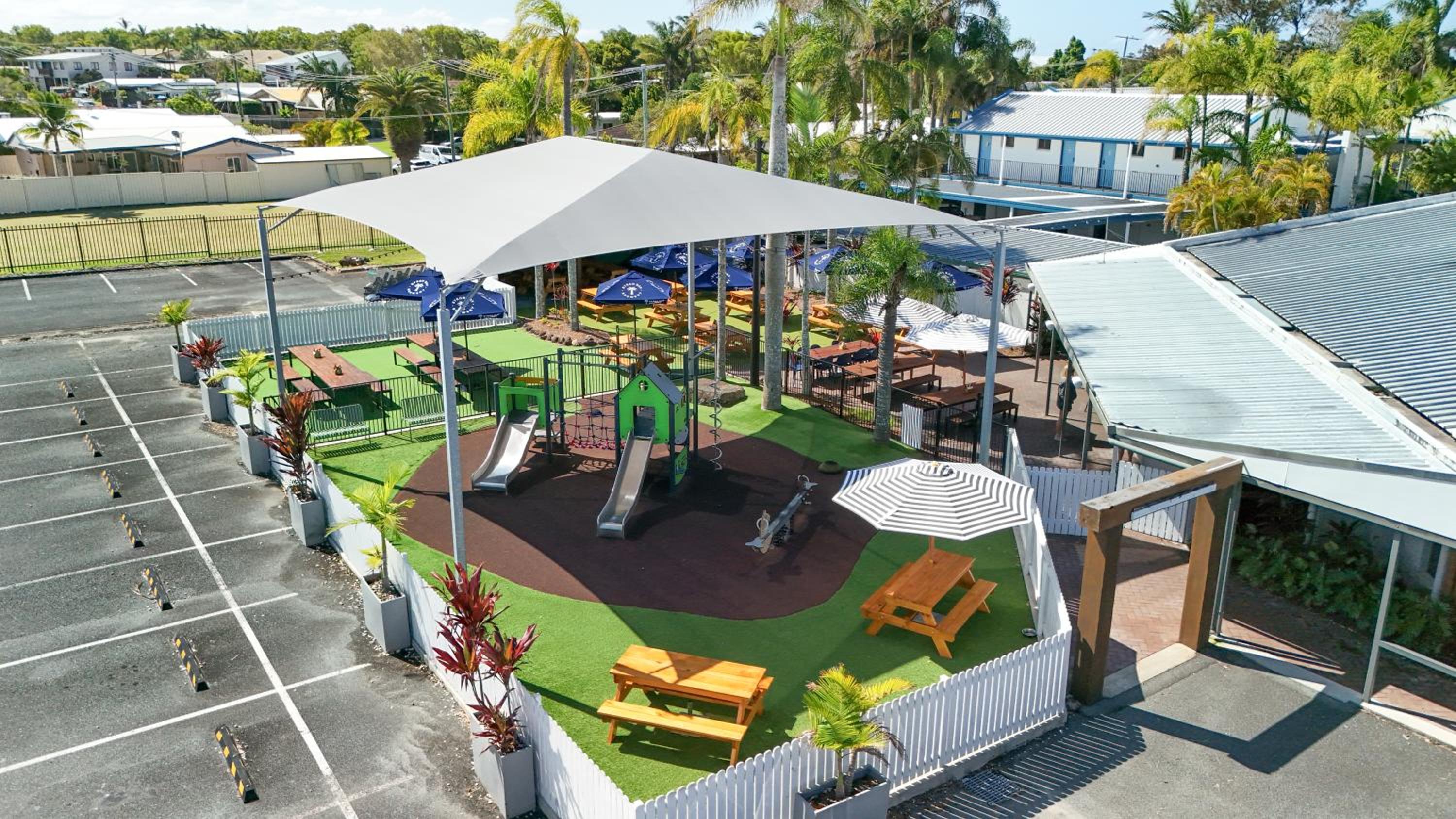 Currimundi Hotel
