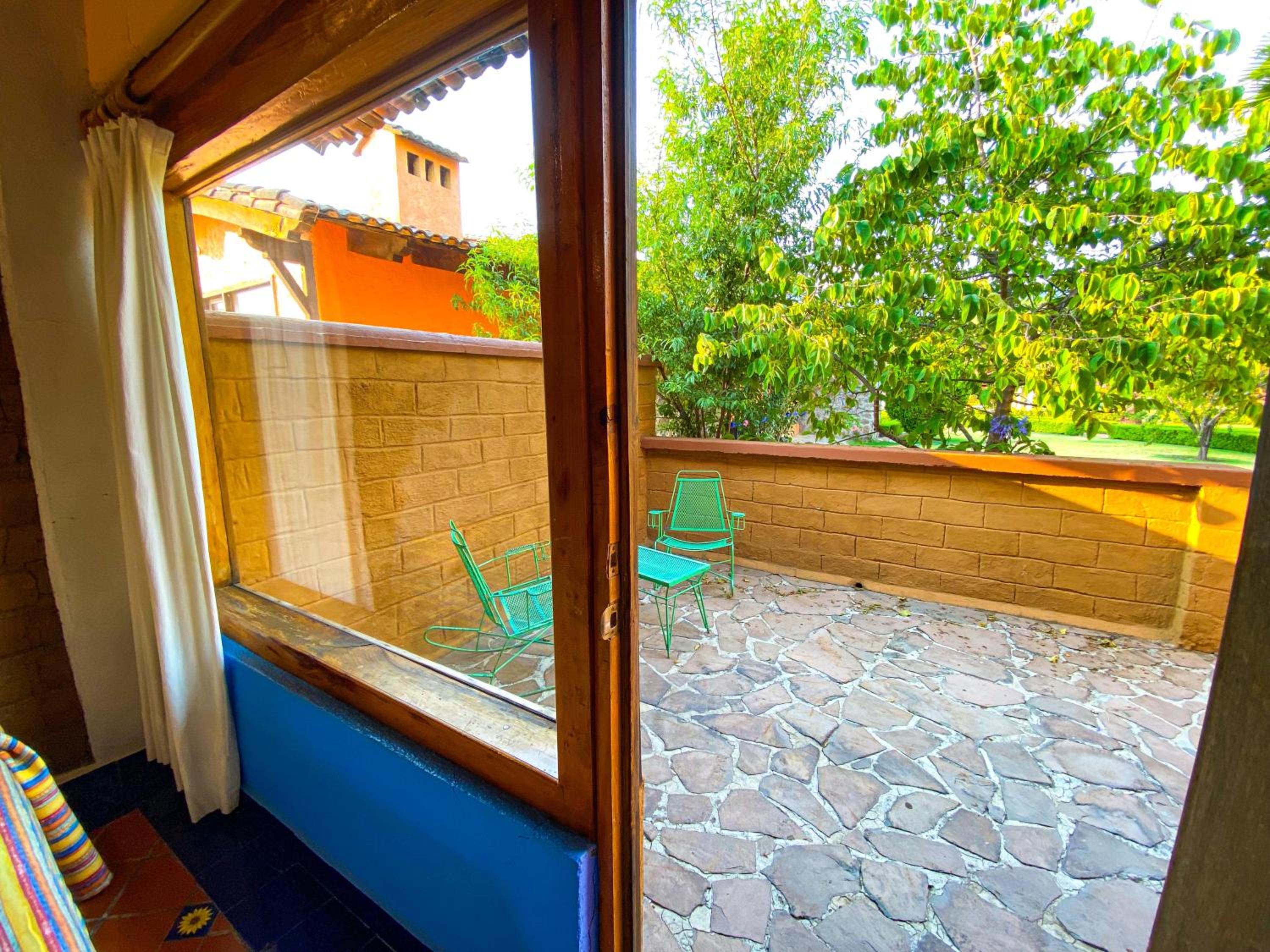 Hotel Rancho Las Margaritas - Image 1