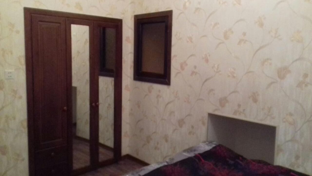 Double gates home
