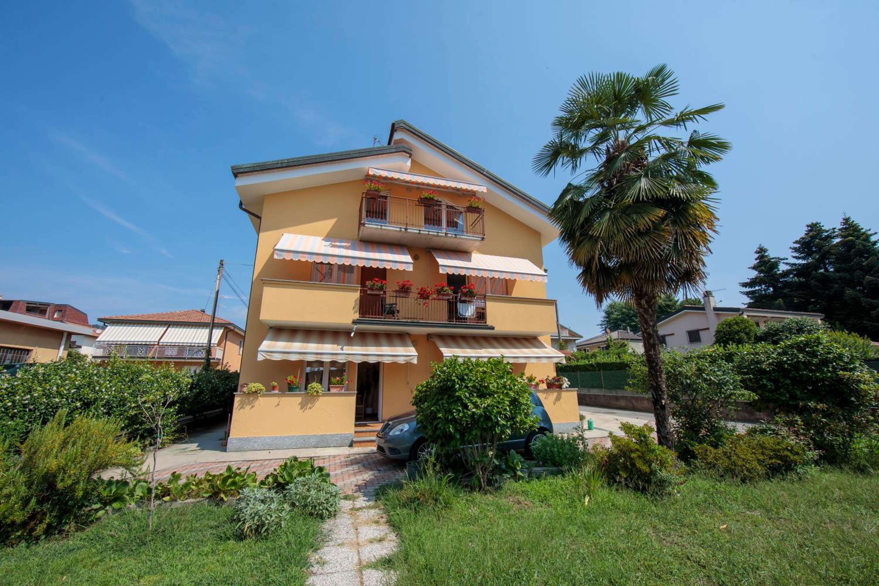 Silver Lake lake shore with Balcony&Air-Co - Happy Rentals