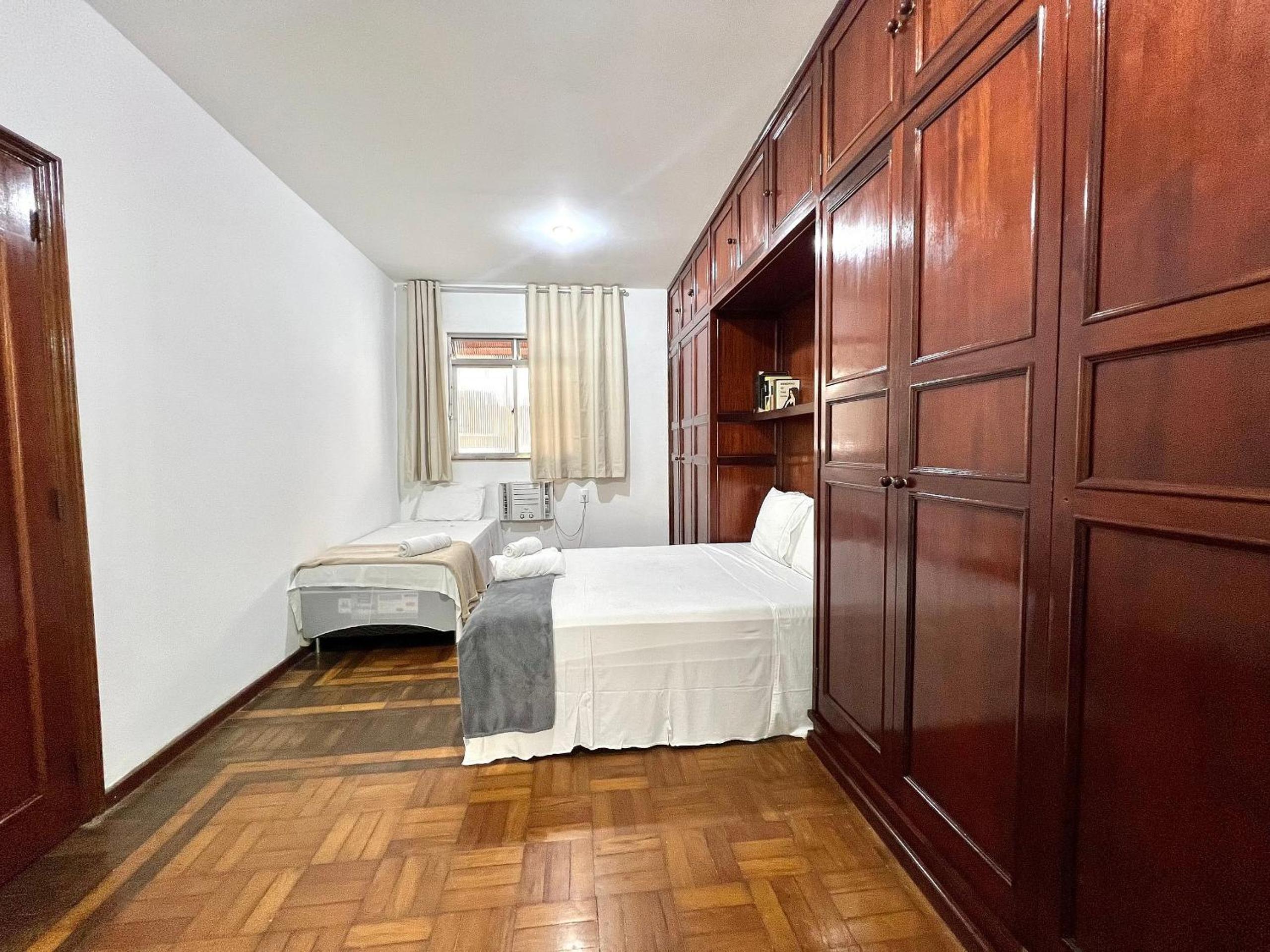 House in Copacabana - 2 Suites