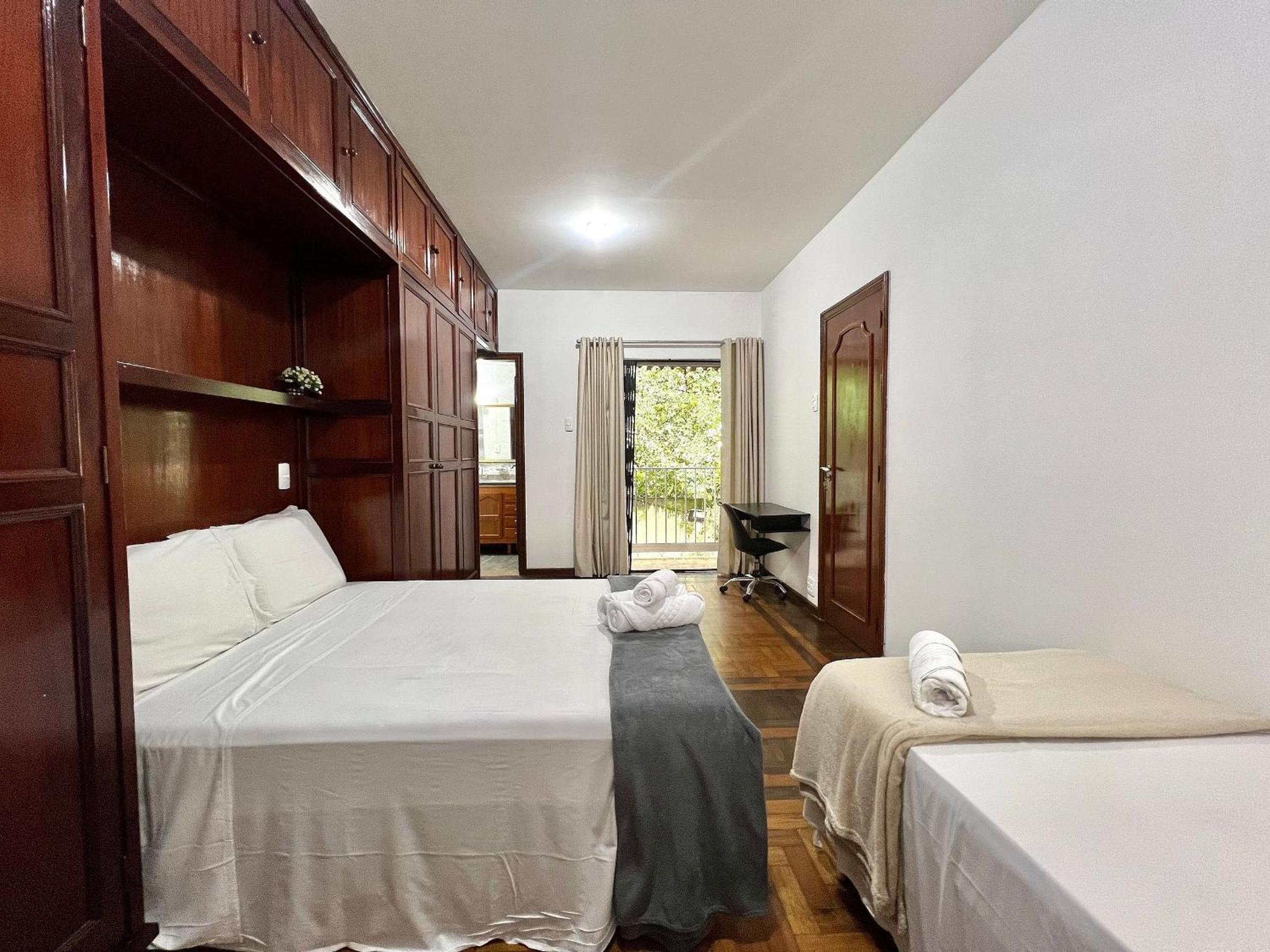 House in Copacabana - 2 Suites