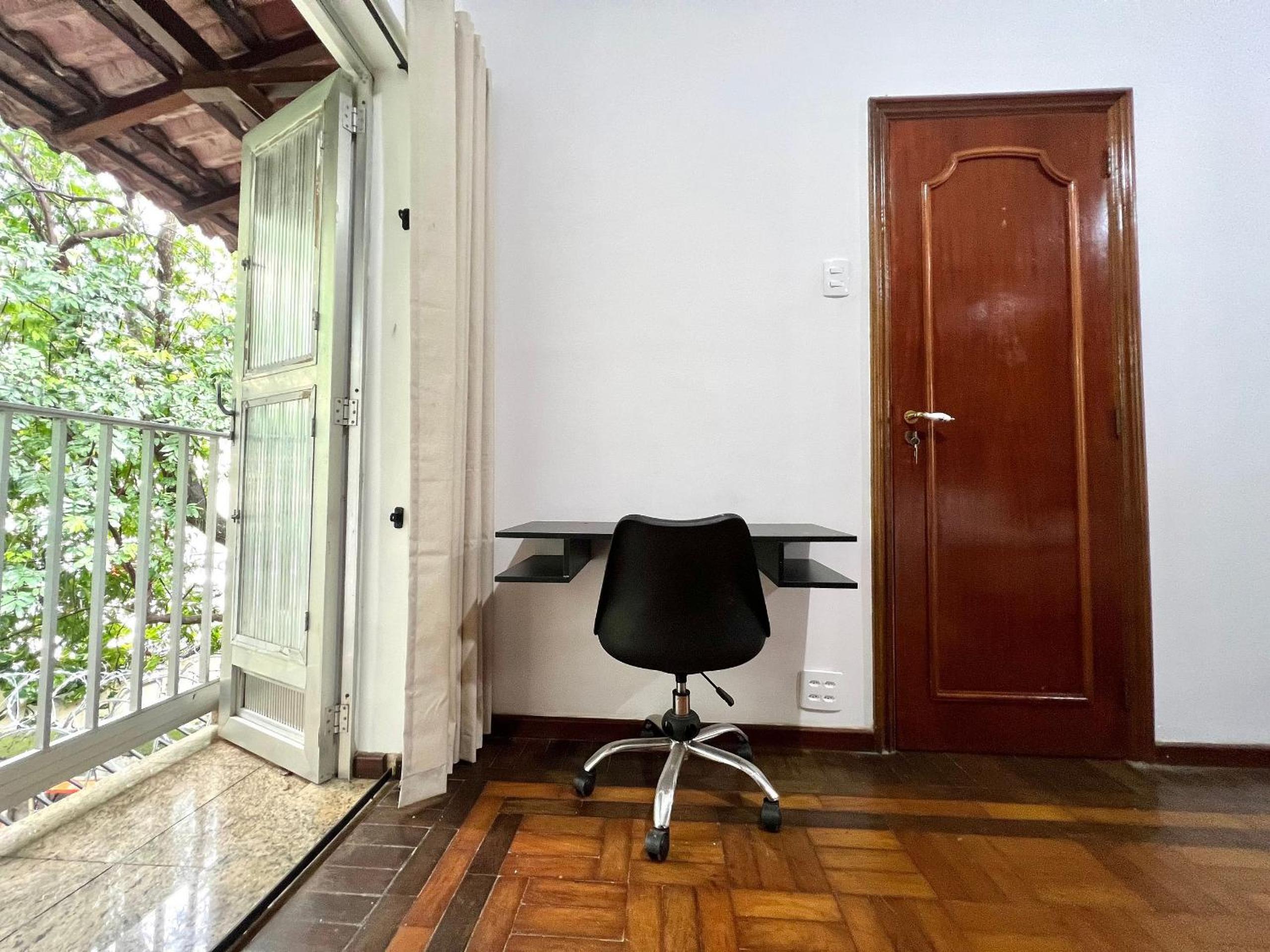 House in Copacabana - 2 Suites
