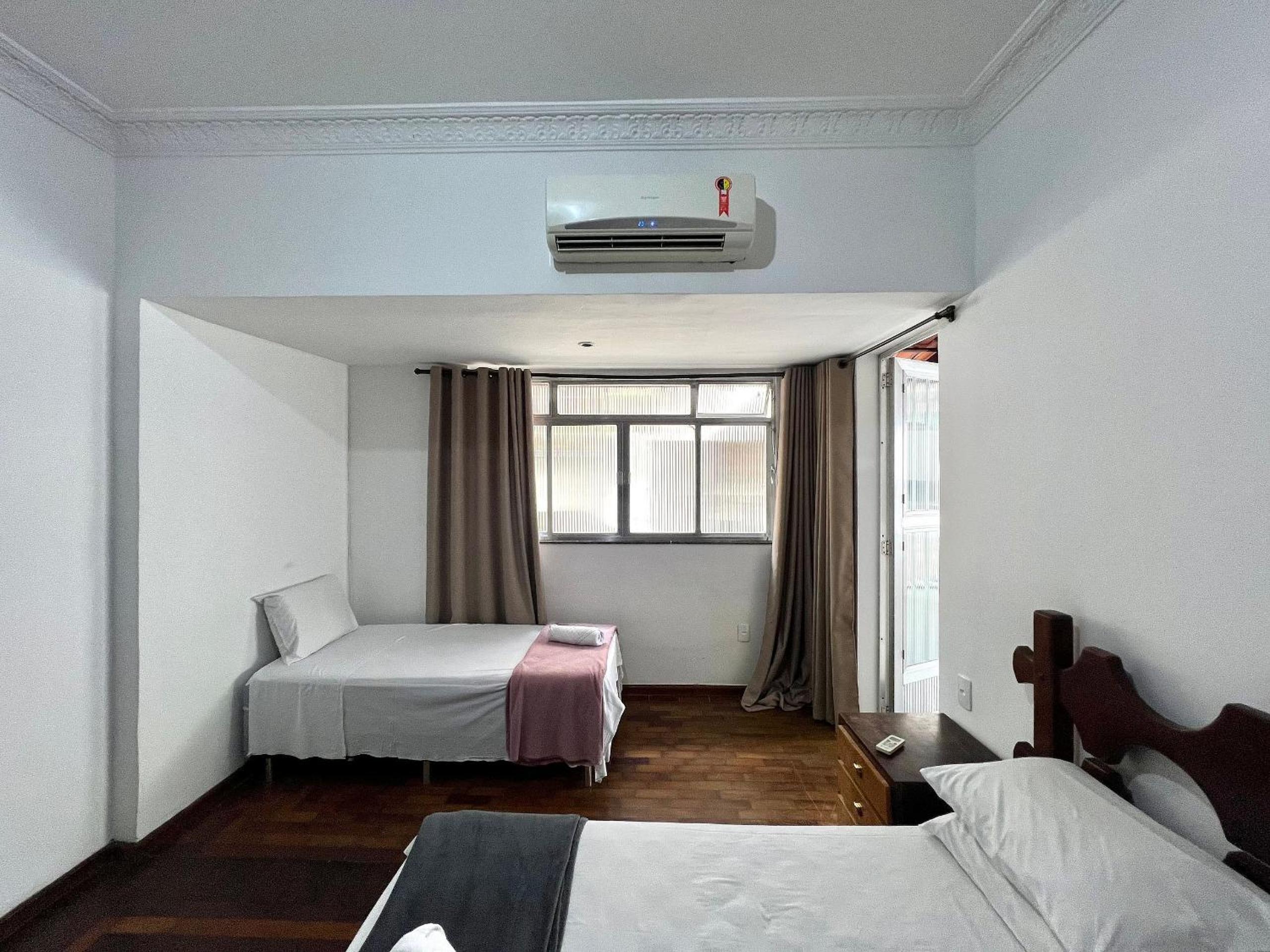 House in Copacabana - 2 Suites