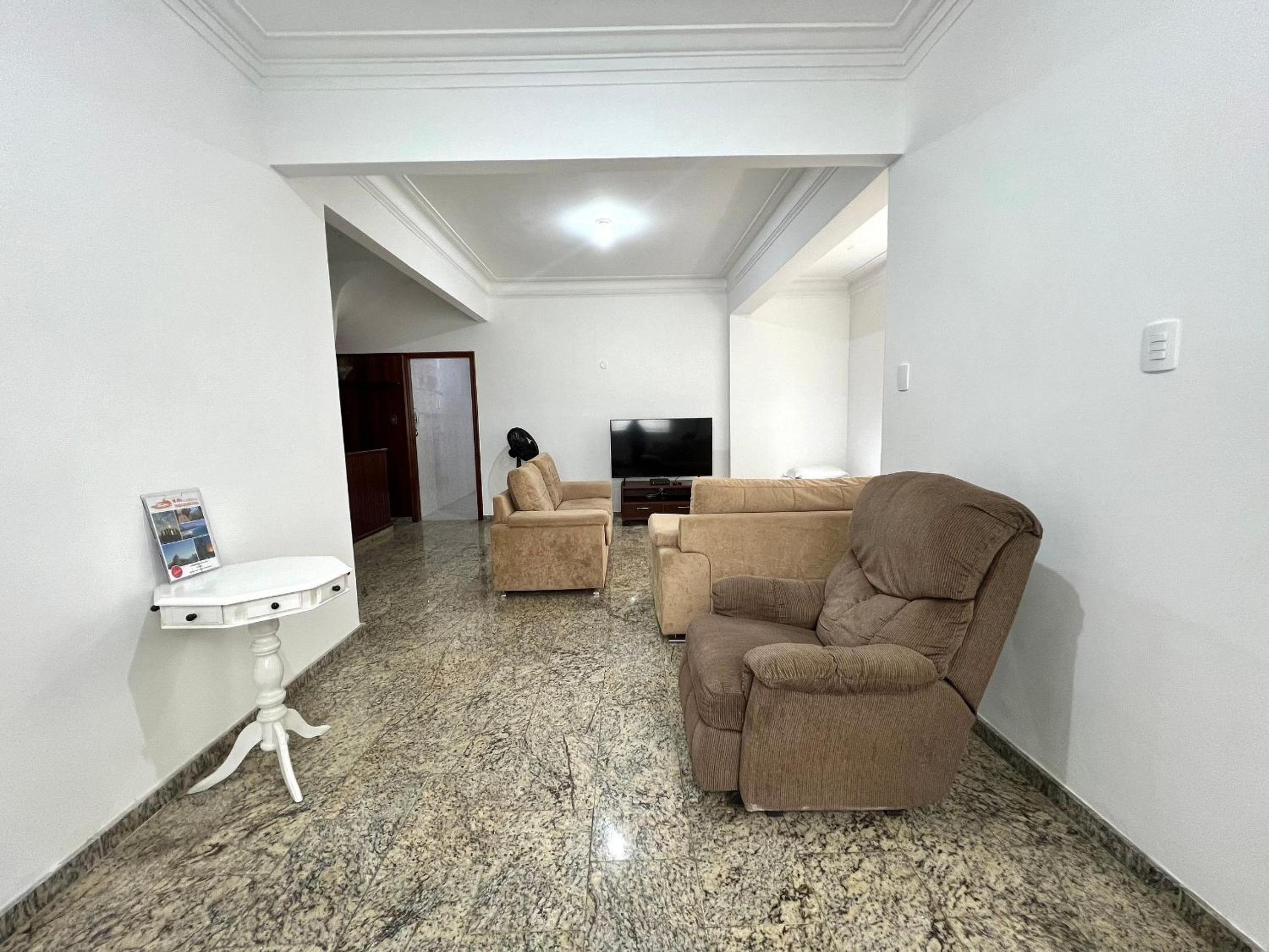 House in Copacabana - 2 Suites