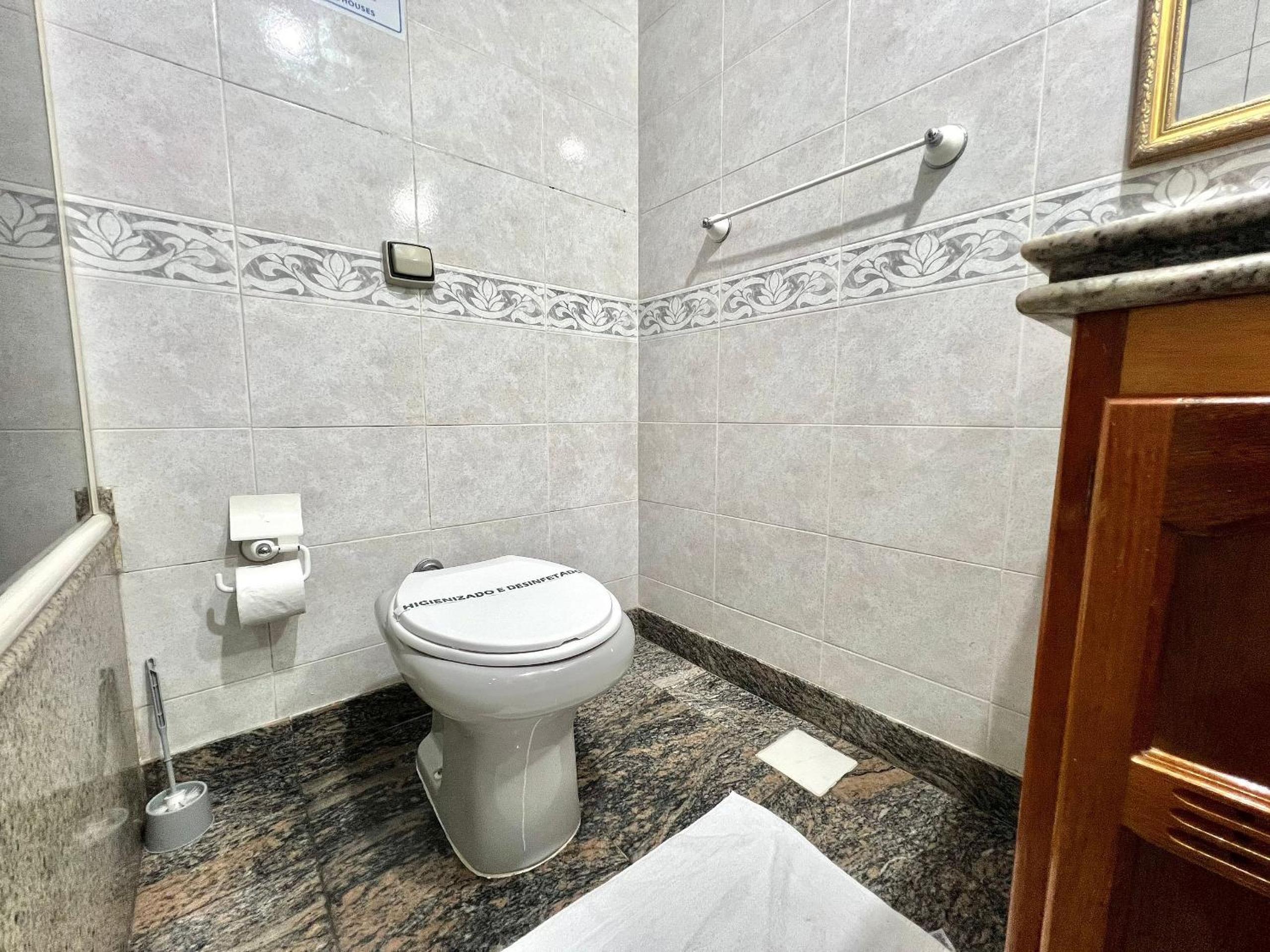 House in Copacabana - 2 Suites