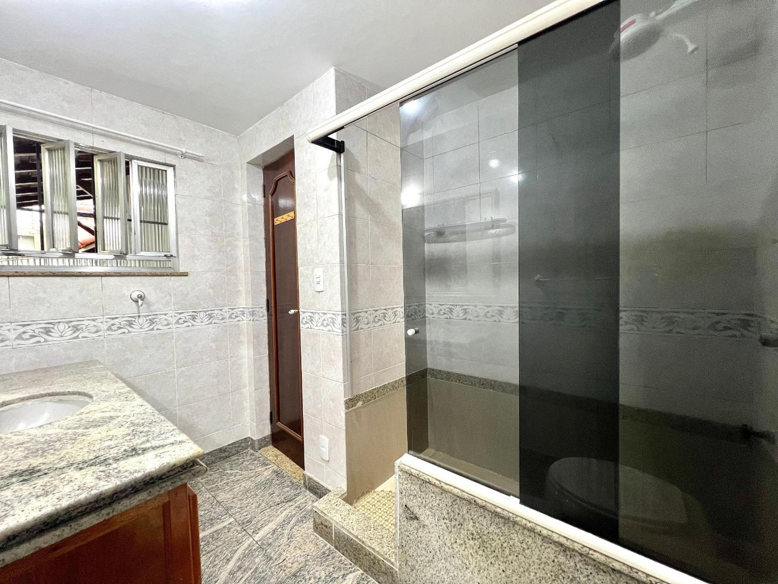 House in Copacabana - 2 Suites