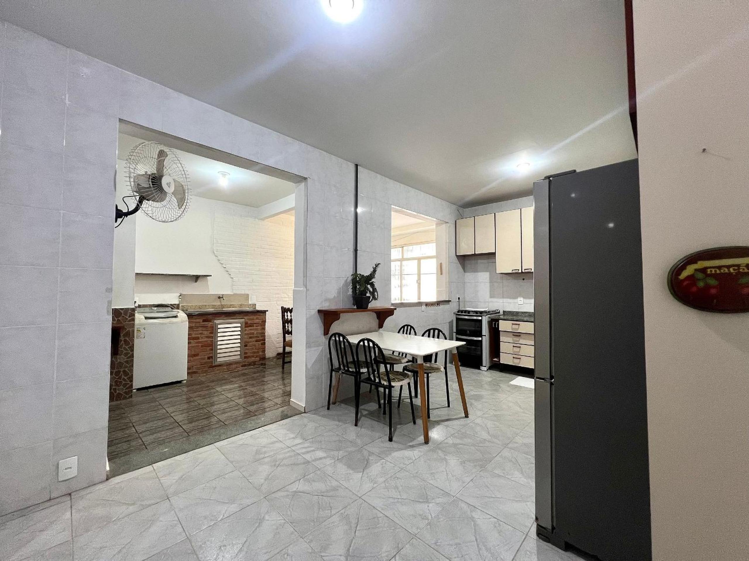 House in Copacabana - 2 Suites