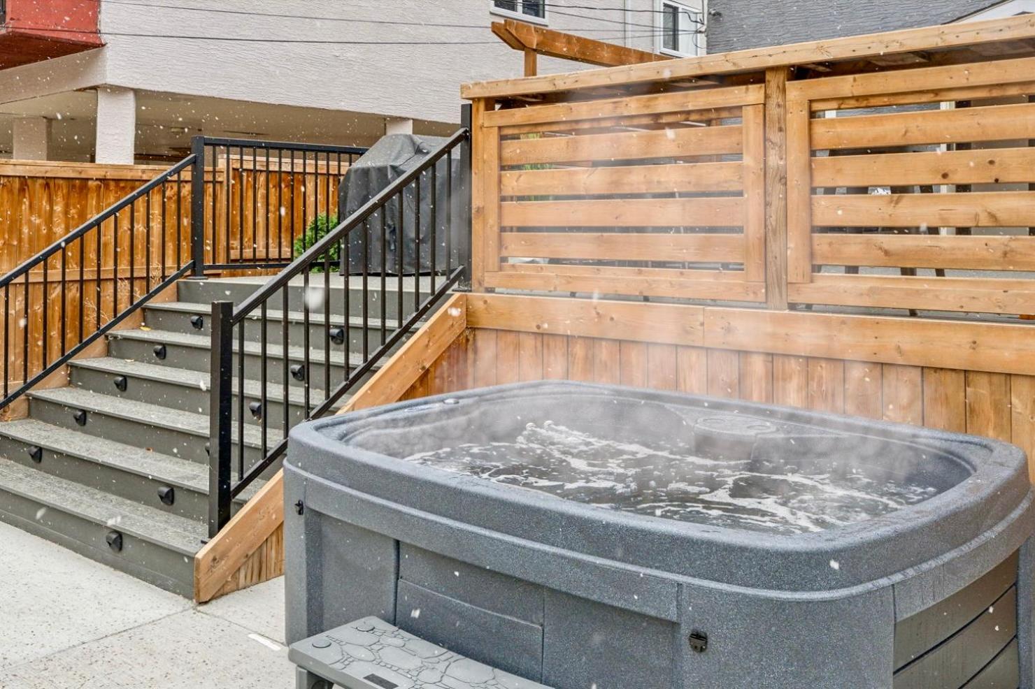 The Park House Retreat with Hot Tub