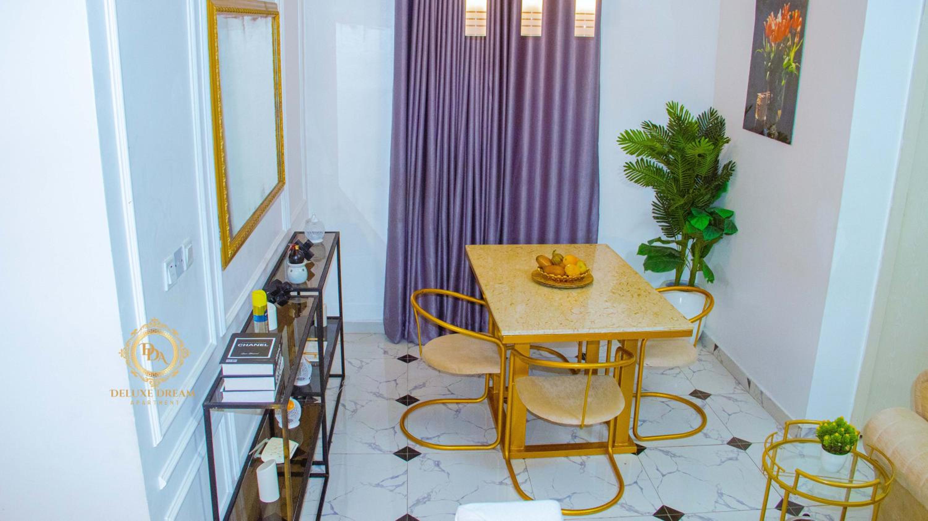 Deluxe Dream Apartment view 3
