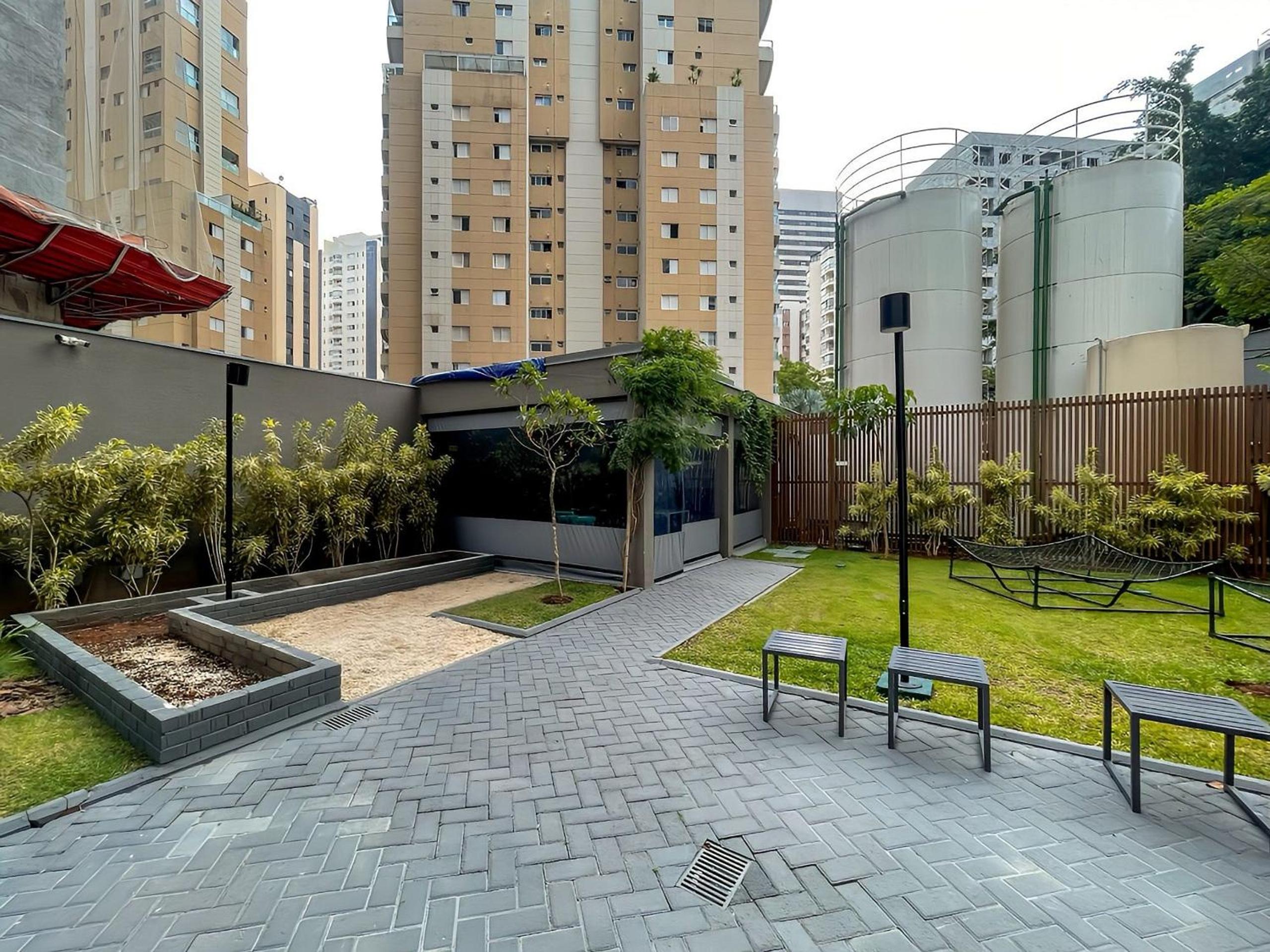 Condominium in Itaim, beautiful rooftop overlooking Ibira!!