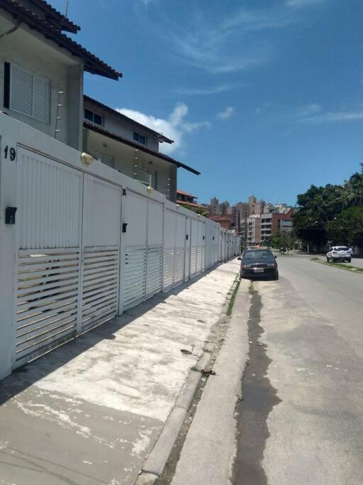 cond vila nobre Enseada Guarujá 800 mts da Praia
