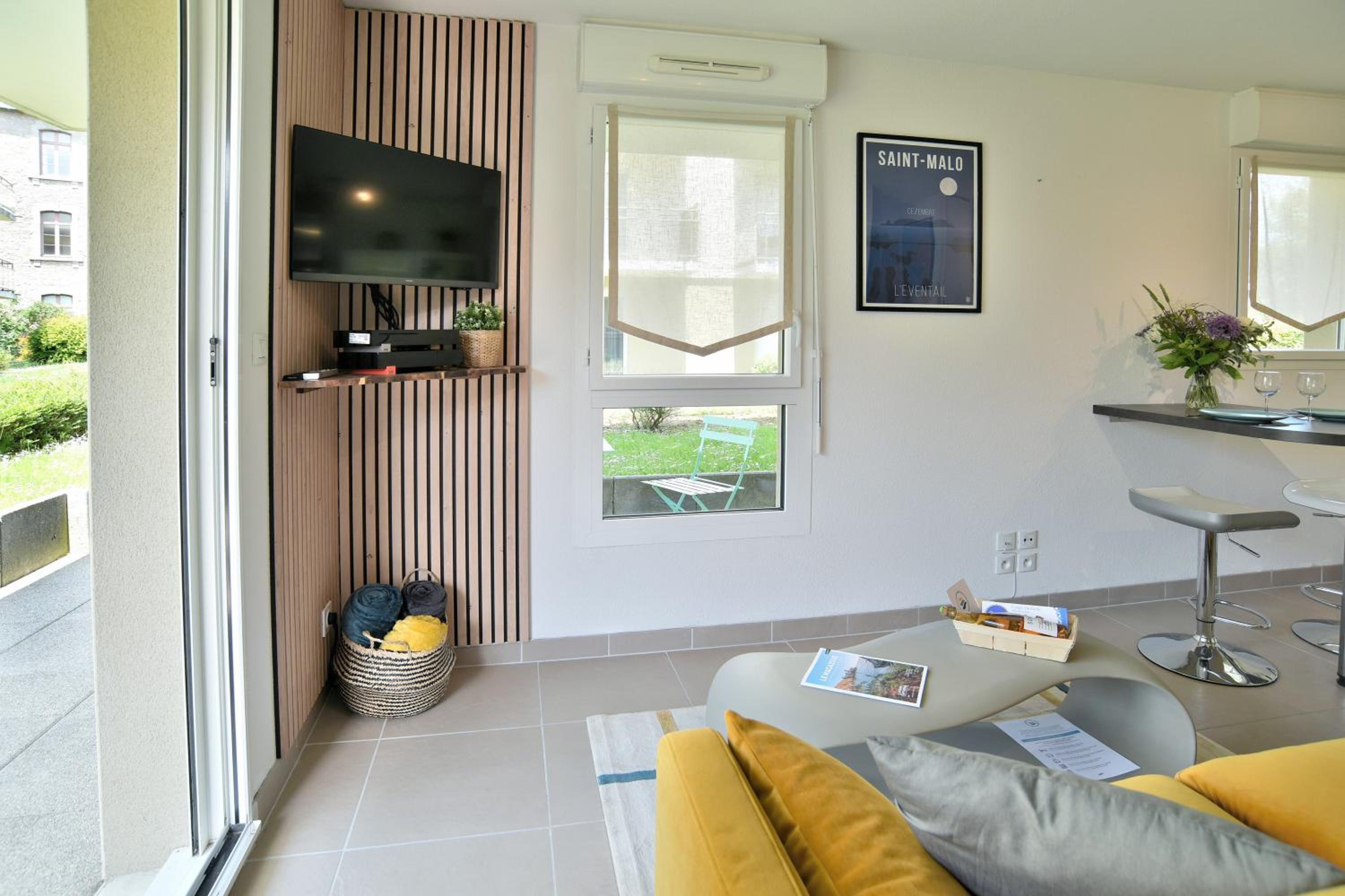 Escapade - Appartement avec parking privé et jardin