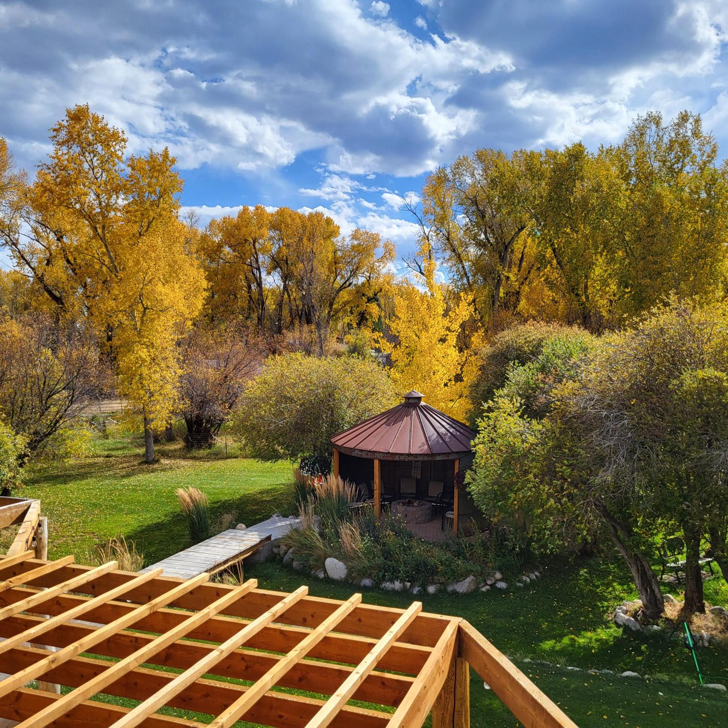 BuffaloPeaks Lodge view 3