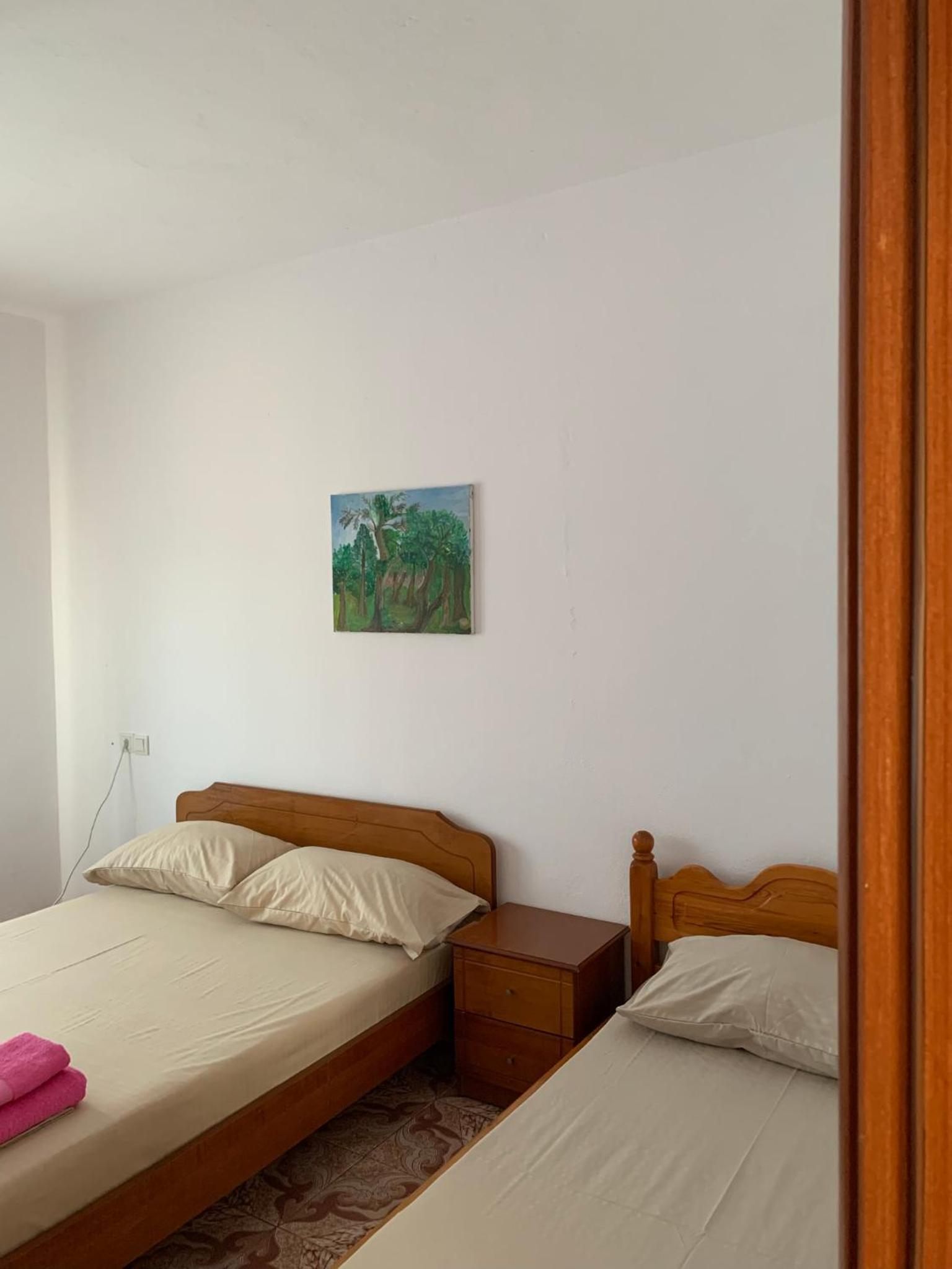 Nik Apartments