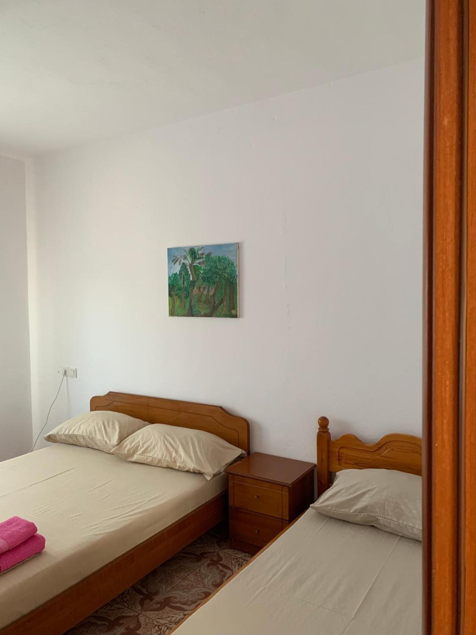 Nik Apartments