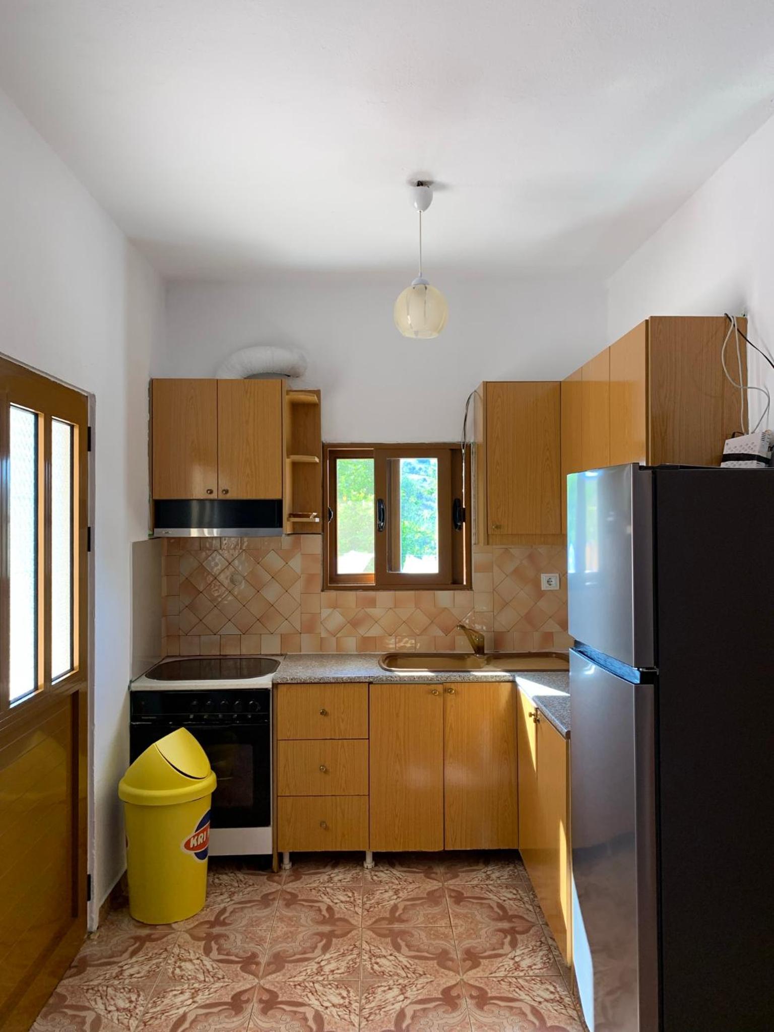 Nik Apartments