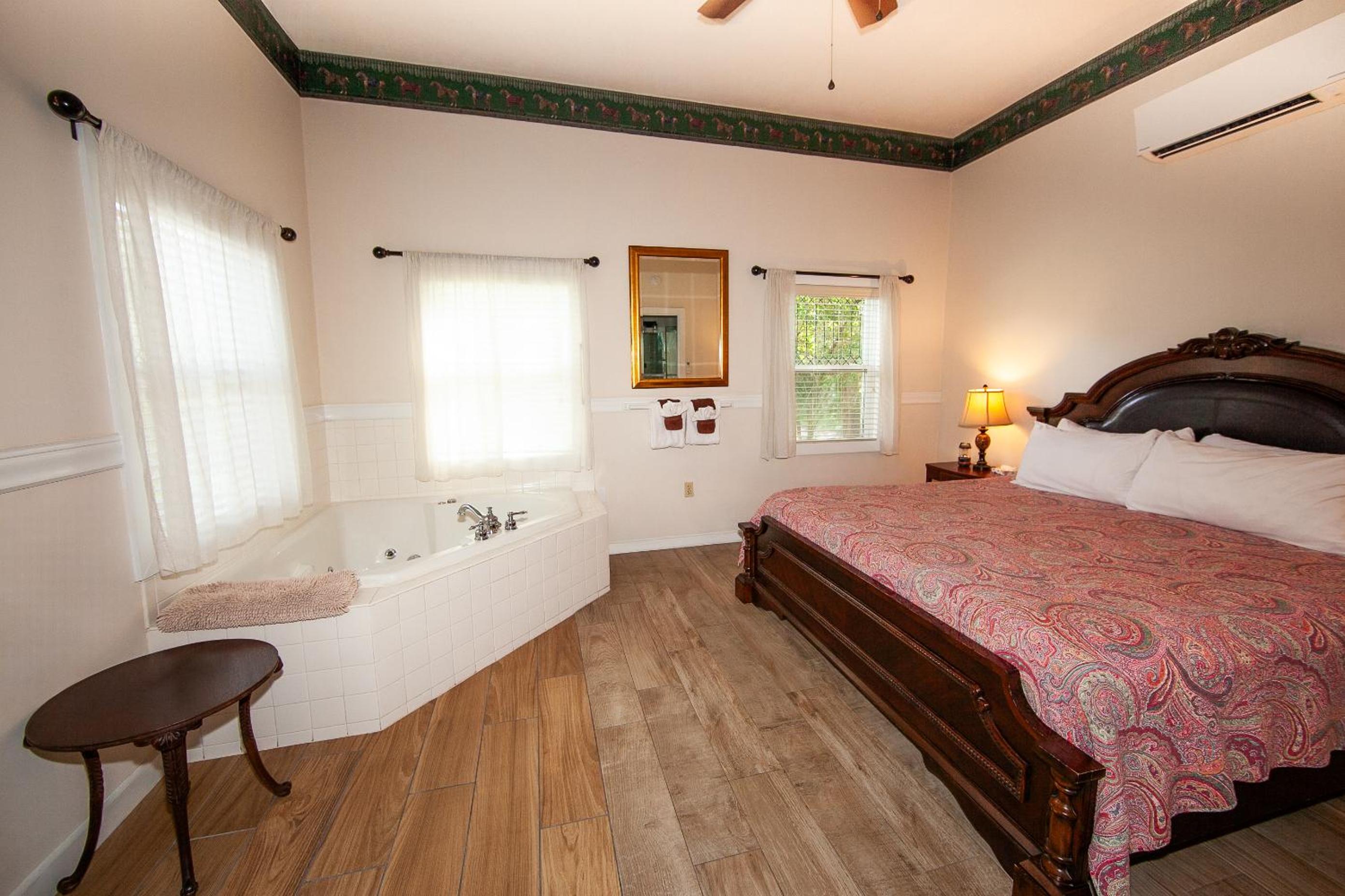 Herlong Mansion Bed & Breakfast