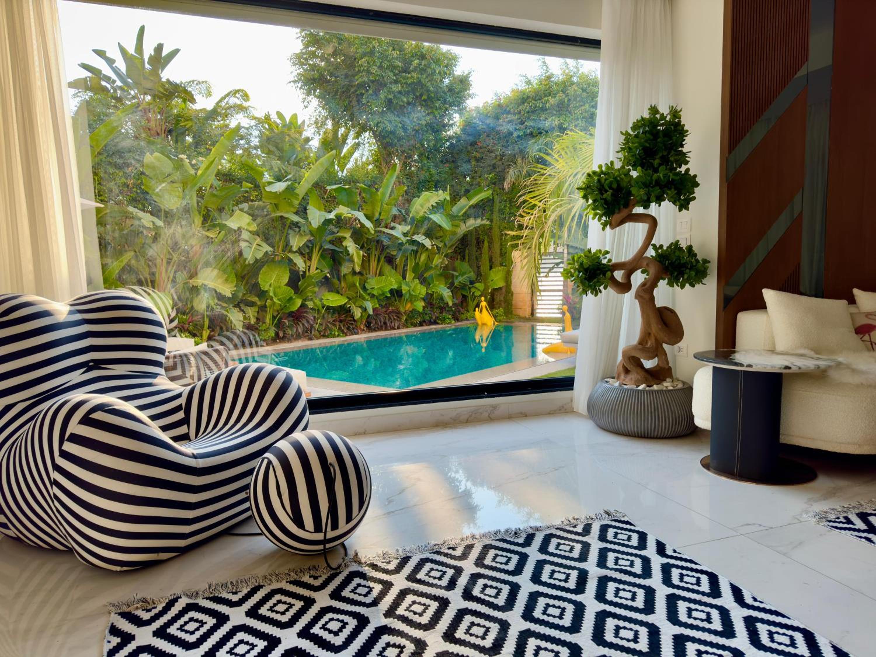 Luxurious villa with private pool and jacuzzi in Madinaty B8 view 2