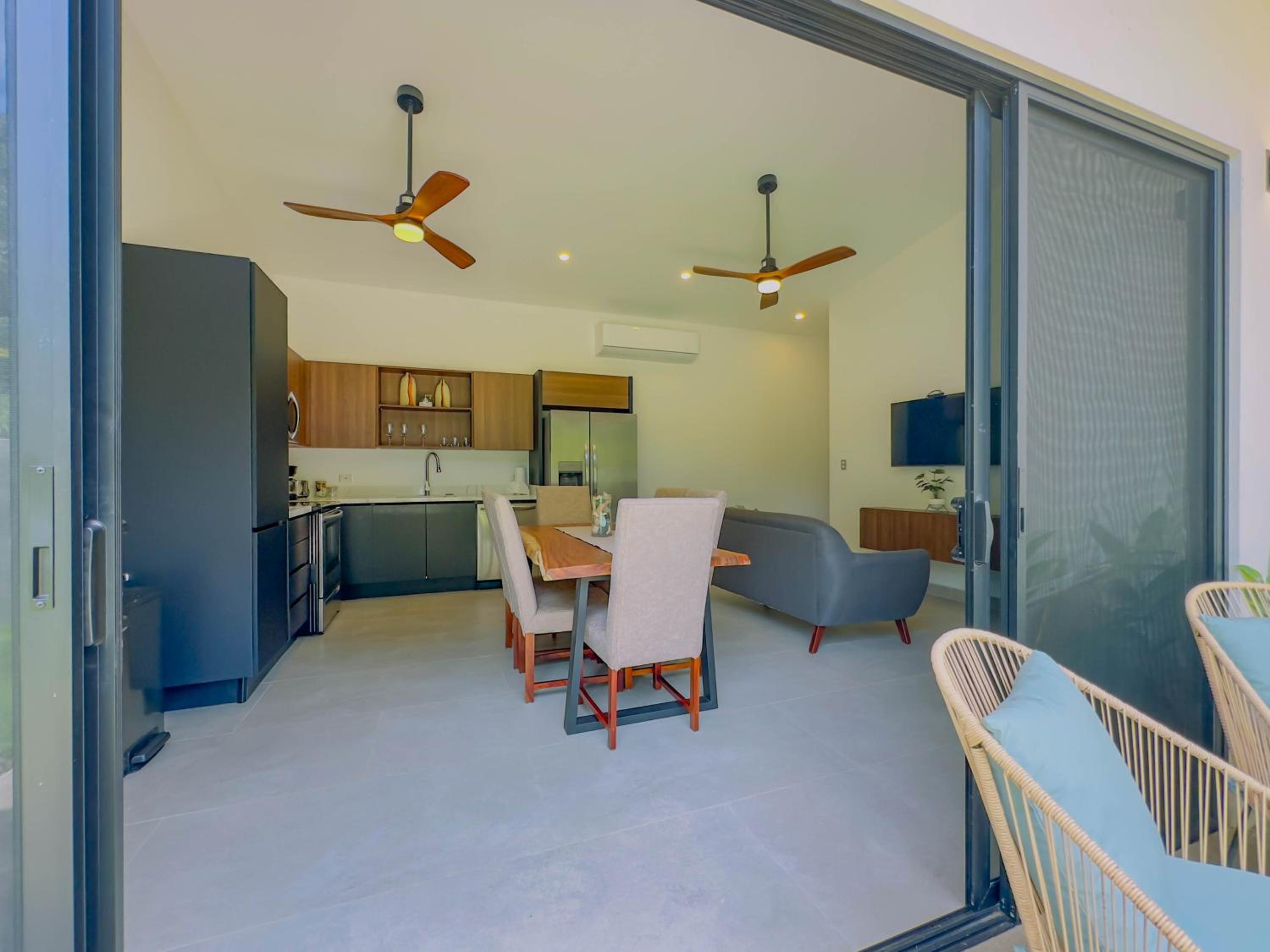 Coco Luna House 2 bed 3 bath
