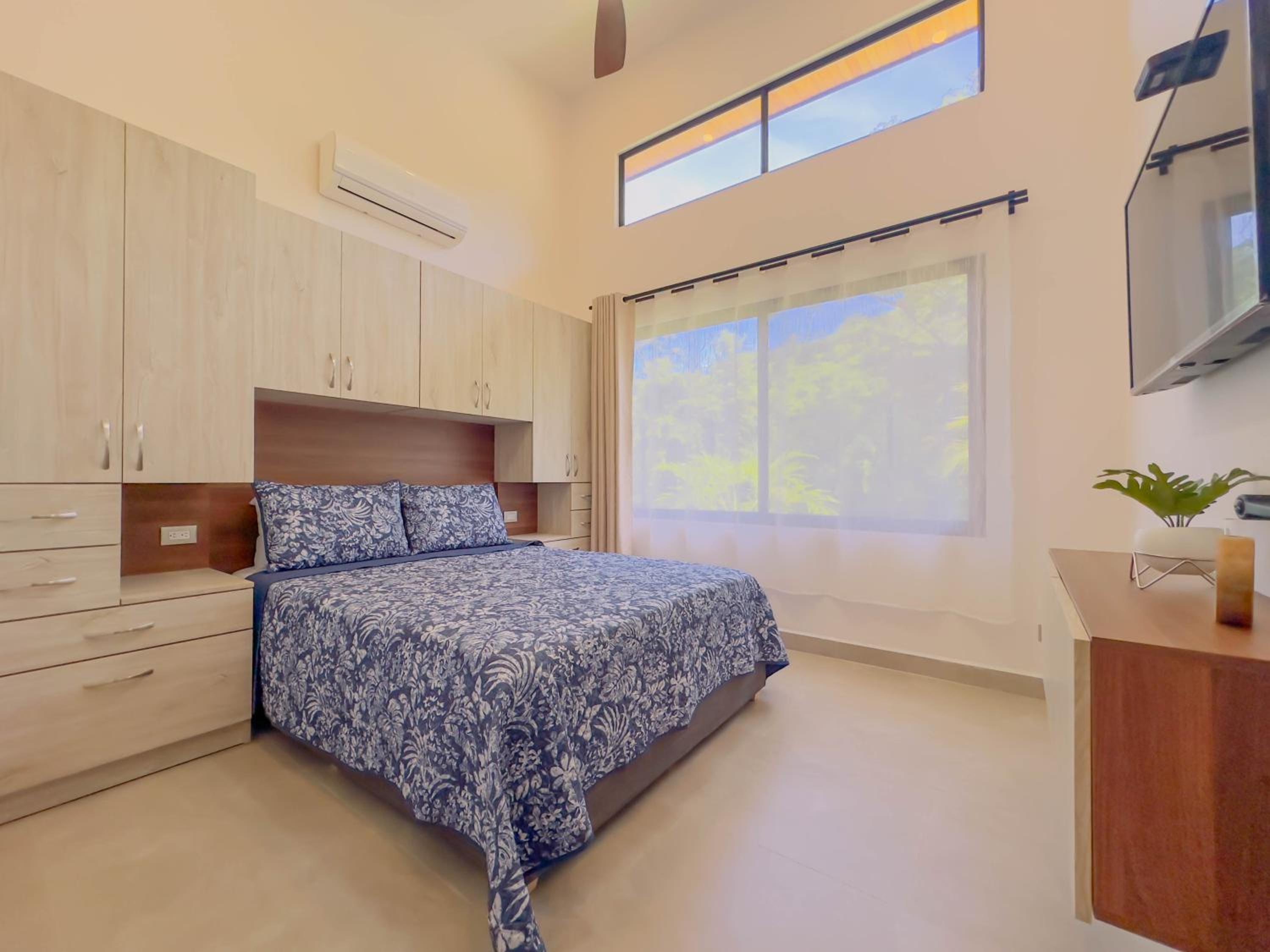 Coco Luna House 2 bed 3 bath
