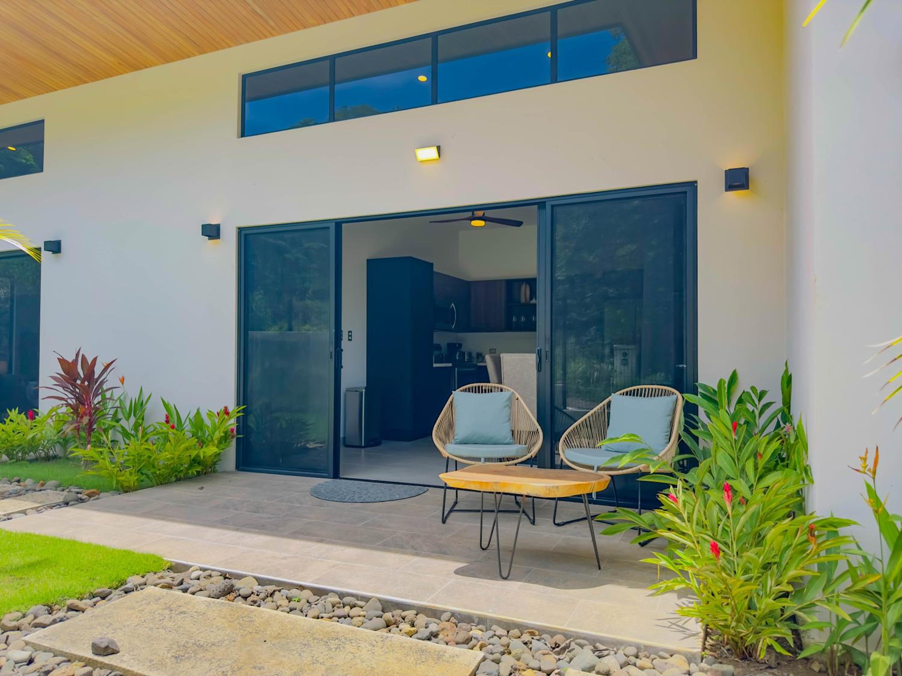 Coco Luna House 2 bed 3 bath