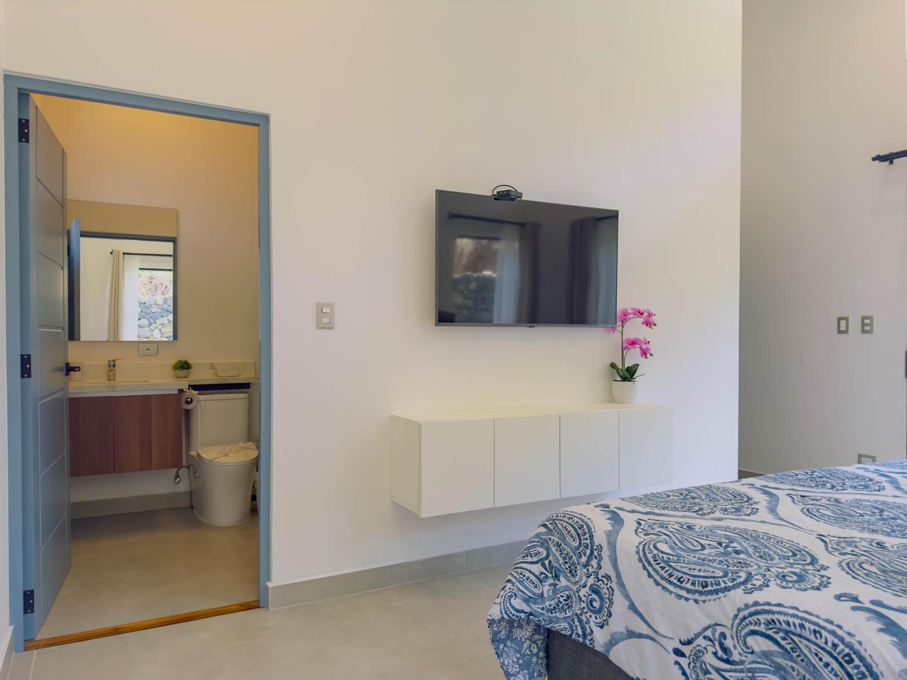 Coco Luna House 2 bed 3 bath