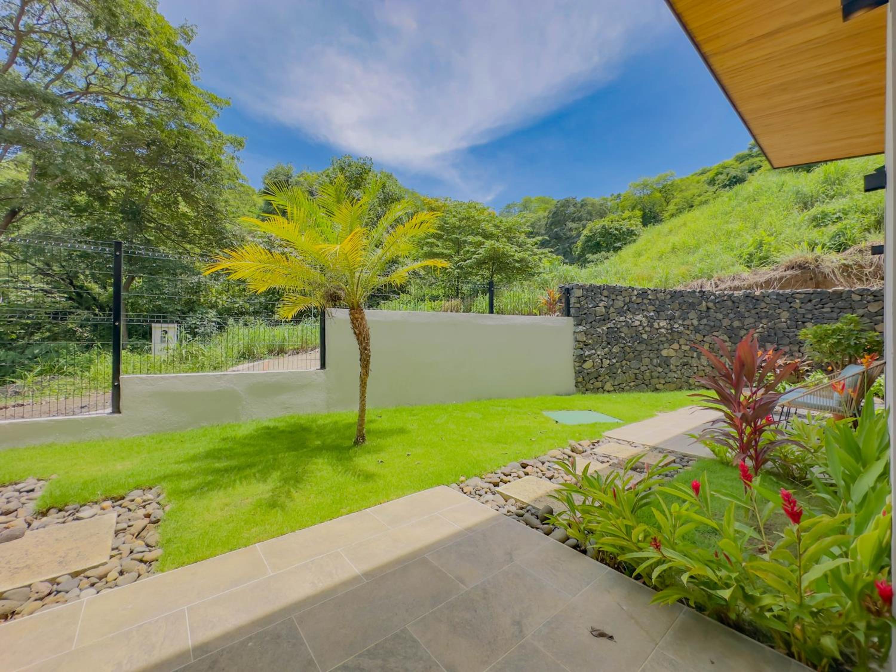 Coco Luna House 2 bed 3 bath