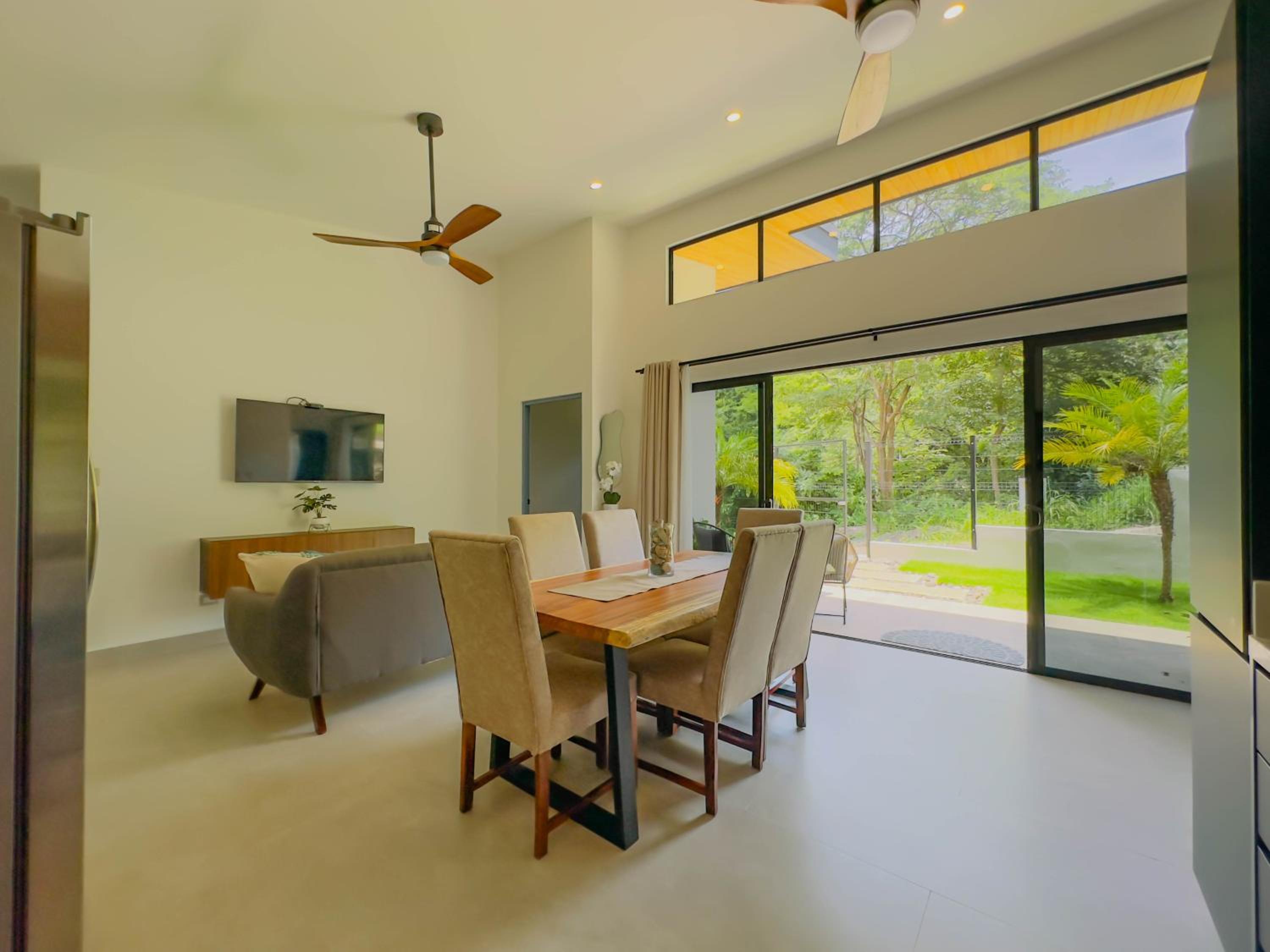 Coco Luna House 2 bed 3 bath
