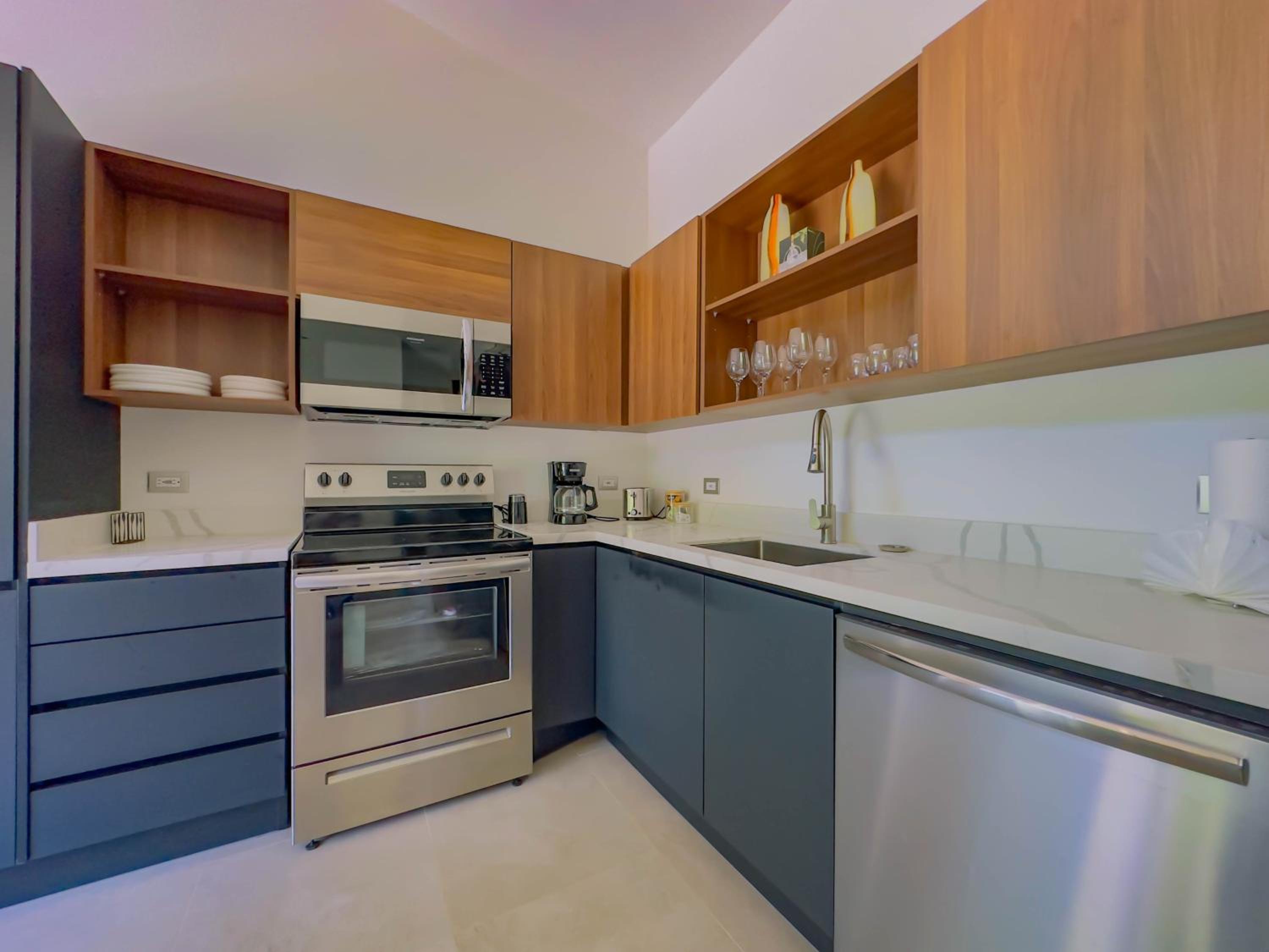 Coco Luna House 2 bed 3 bath