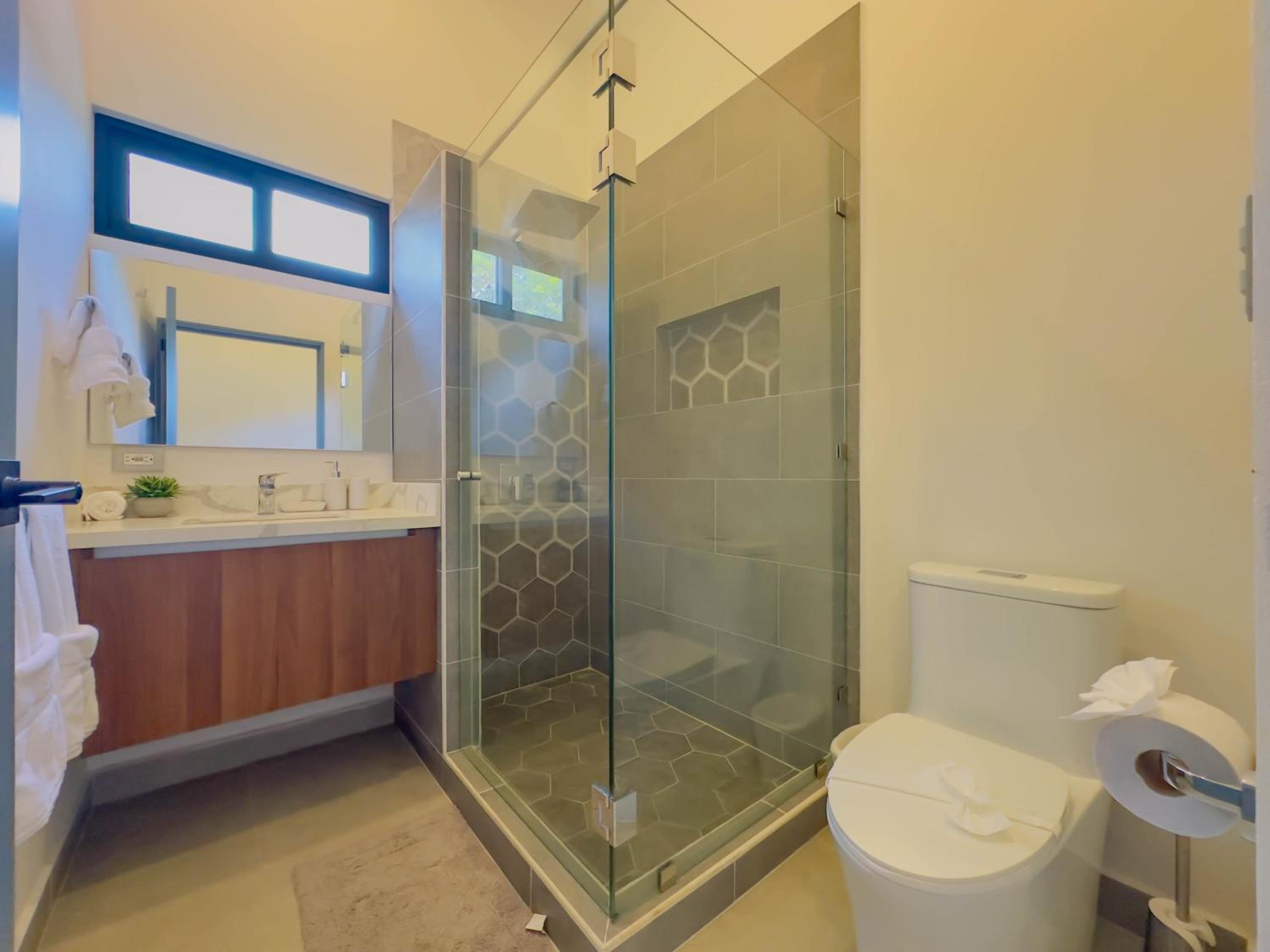 Coco Luna House 2 bed 3 bath