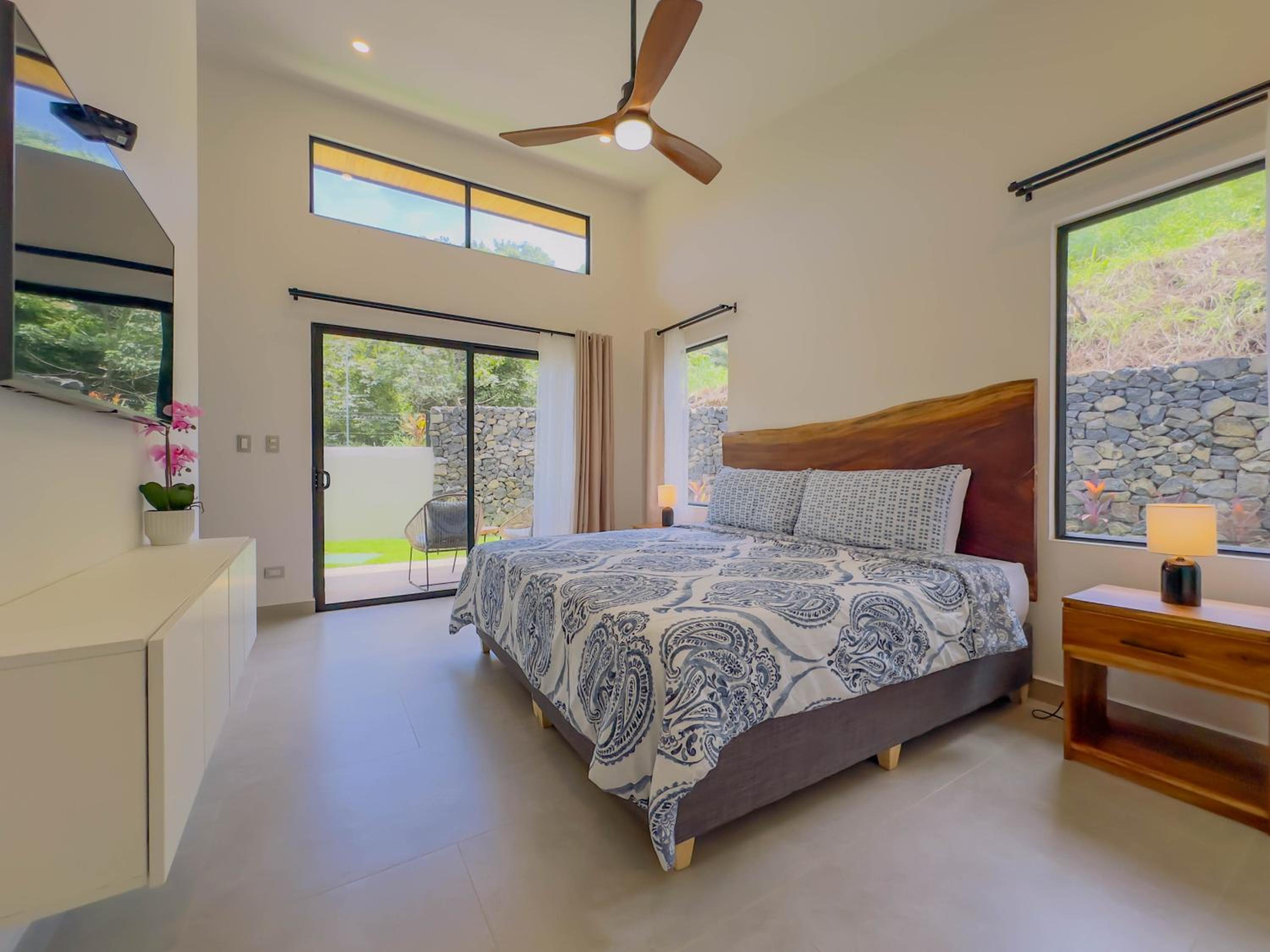 Coco Luna House 2 bed 3 bath