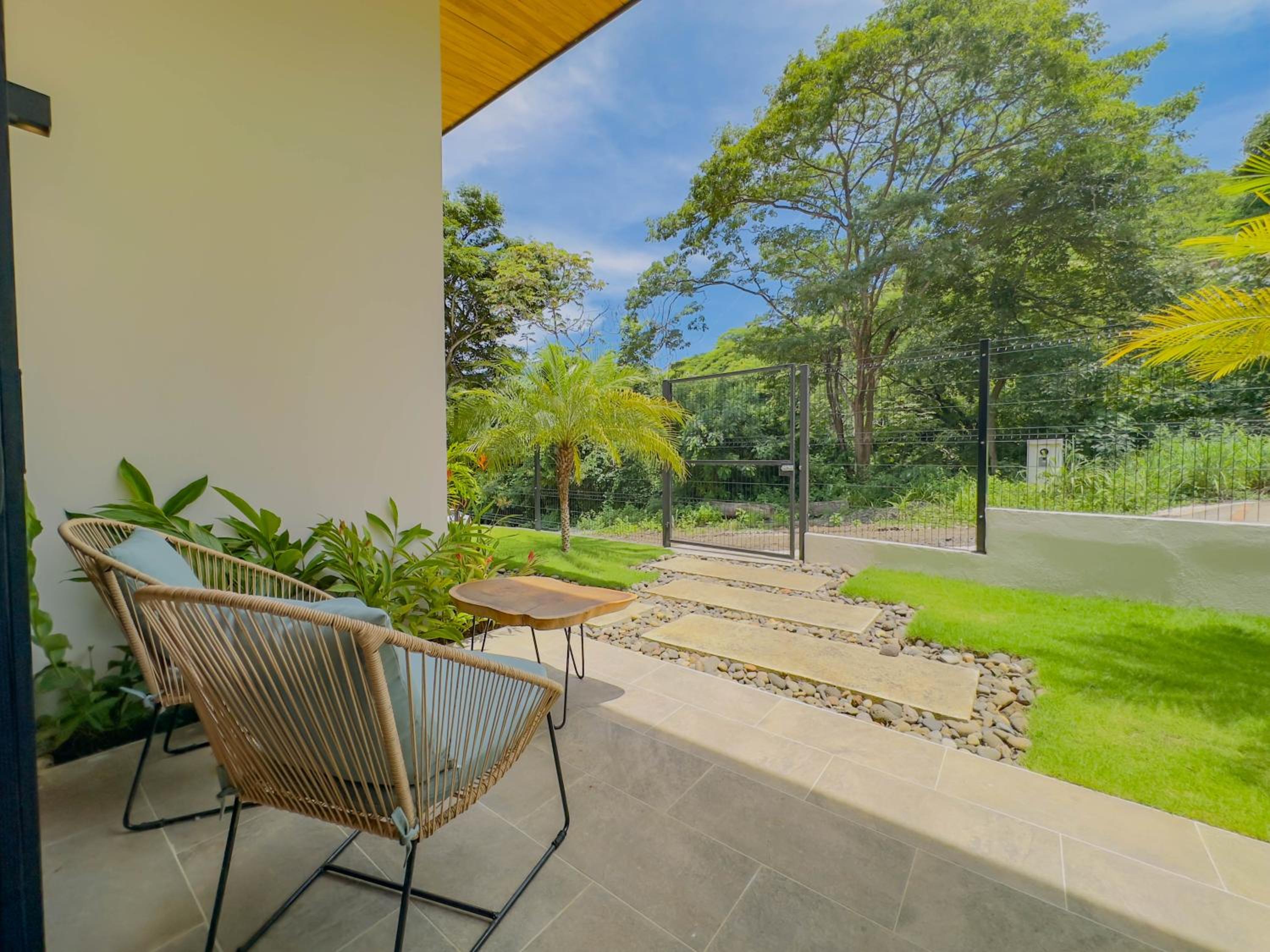 Coco Luna House 2 bed 3 bath