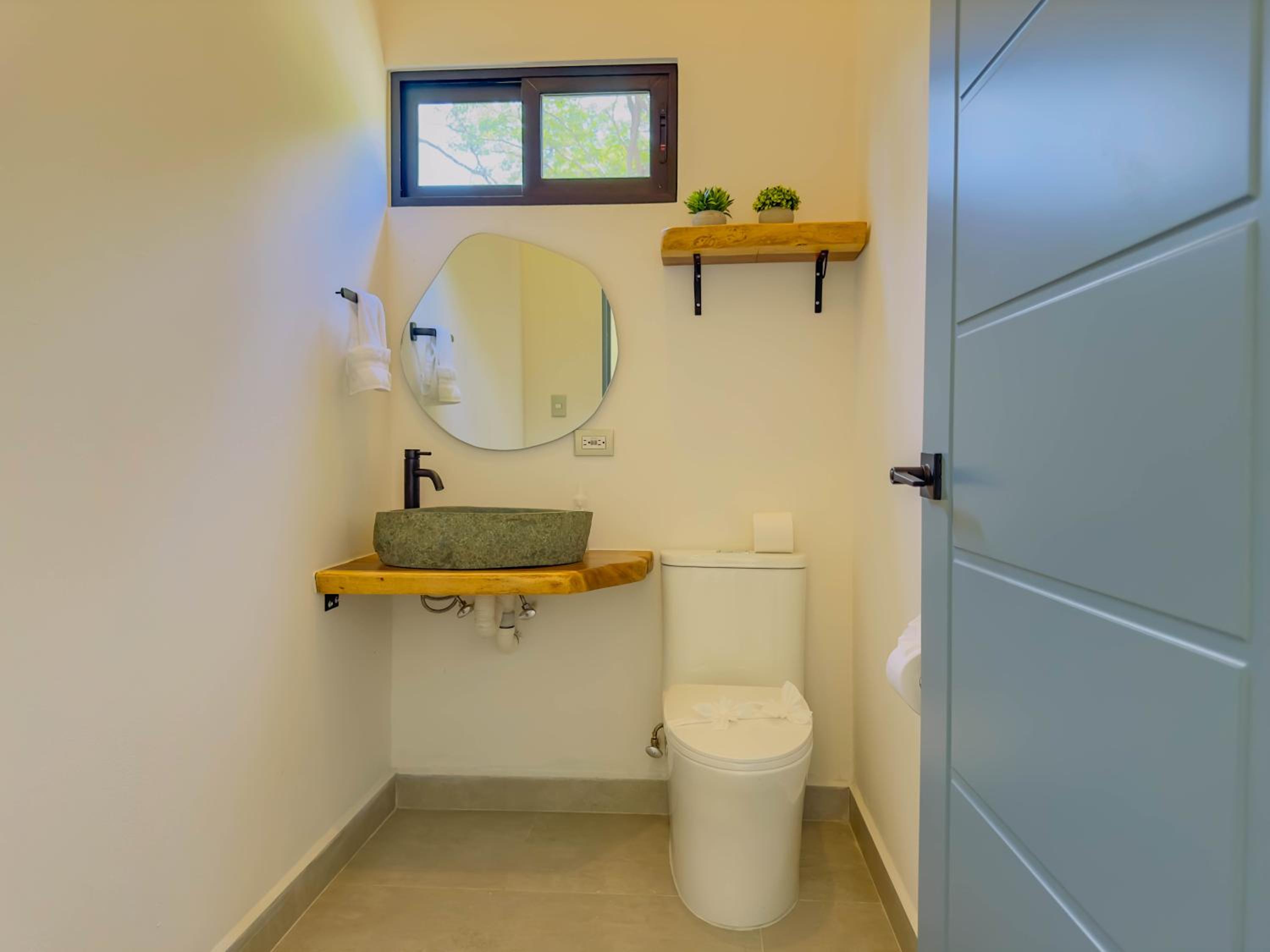 Coco Luna House 2 bed 3 bath