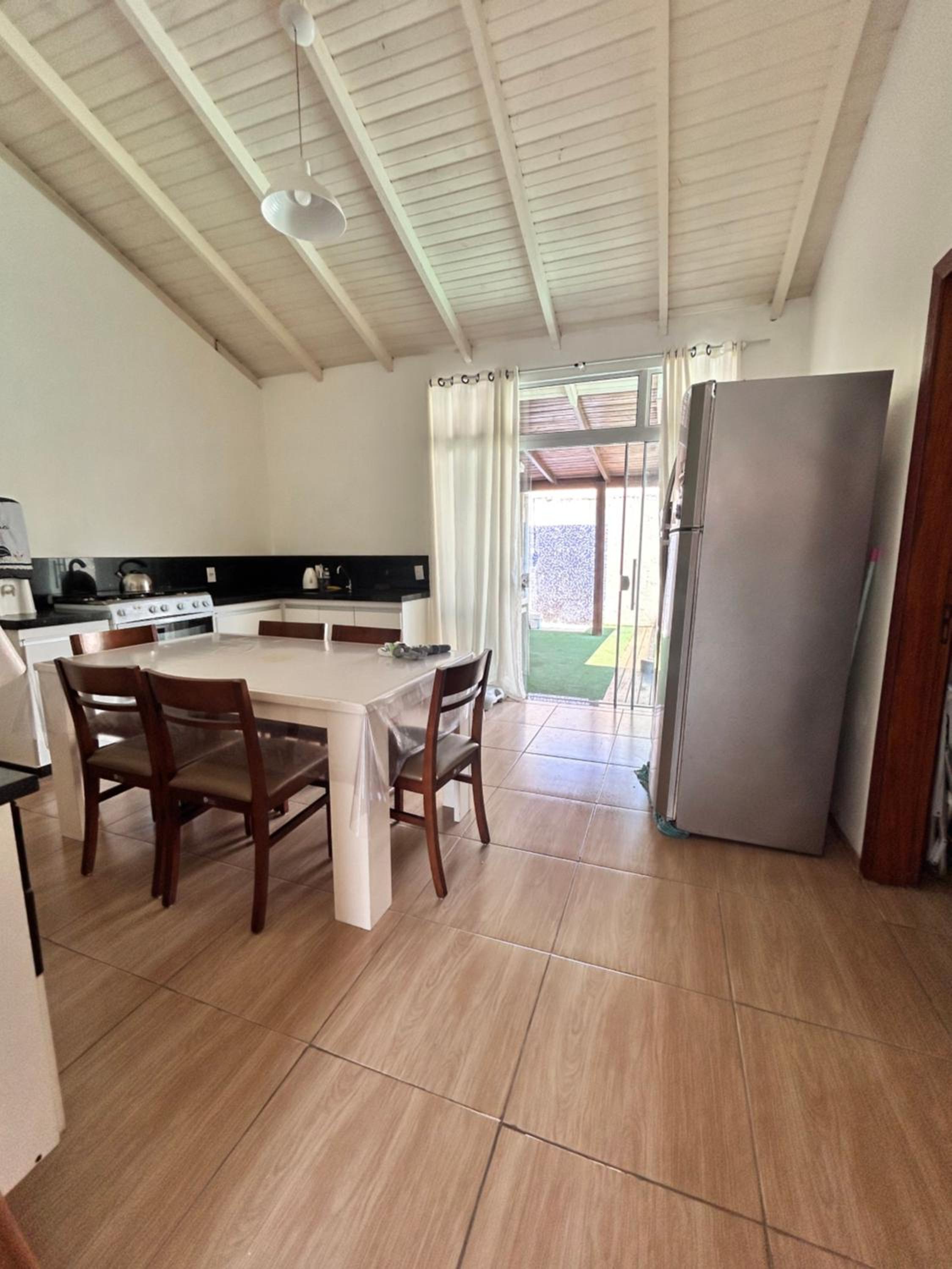 Casa com Piscina 250mts do mar Sonho