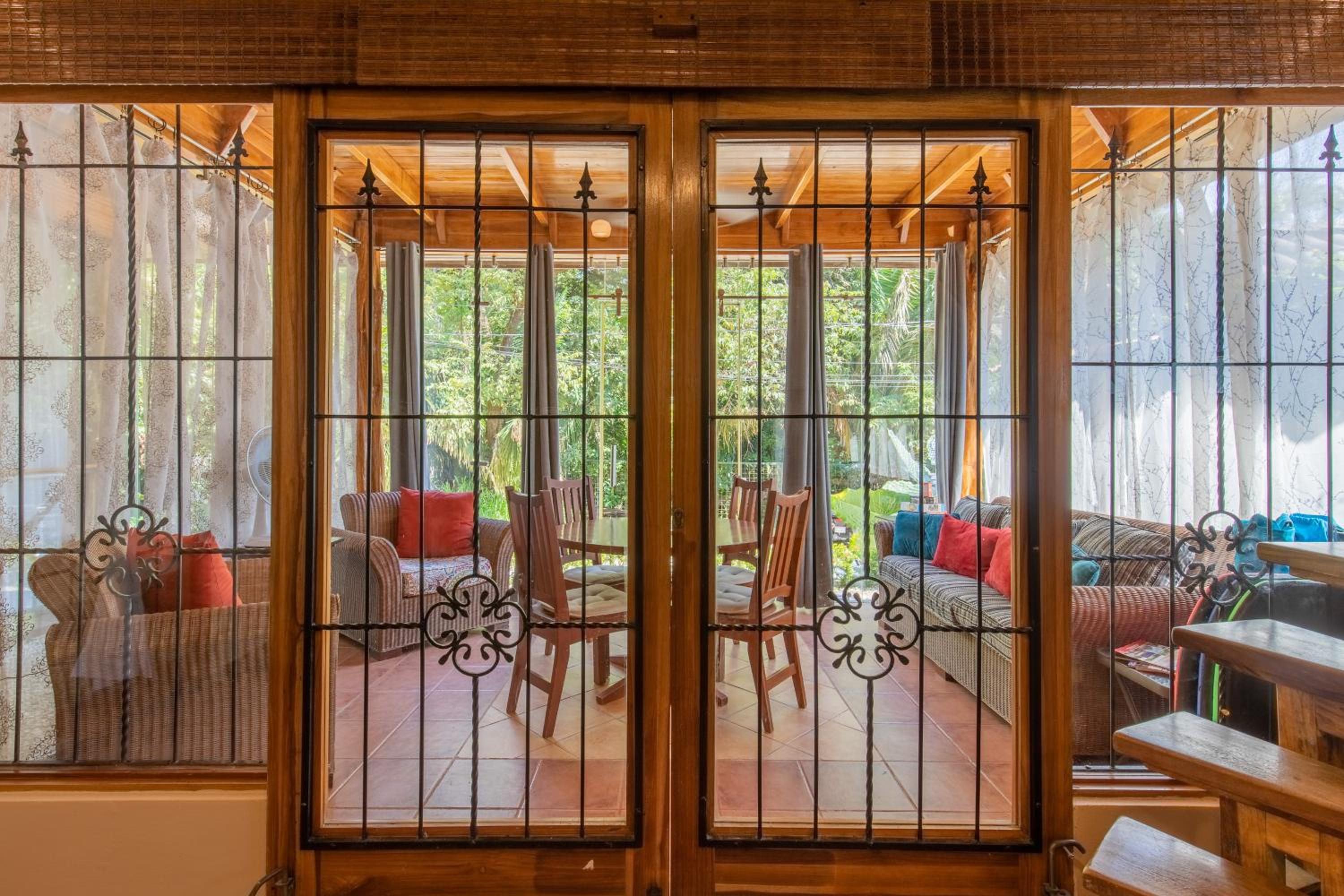 Cozy Beach Casita - 4 Min Walk to the Beach