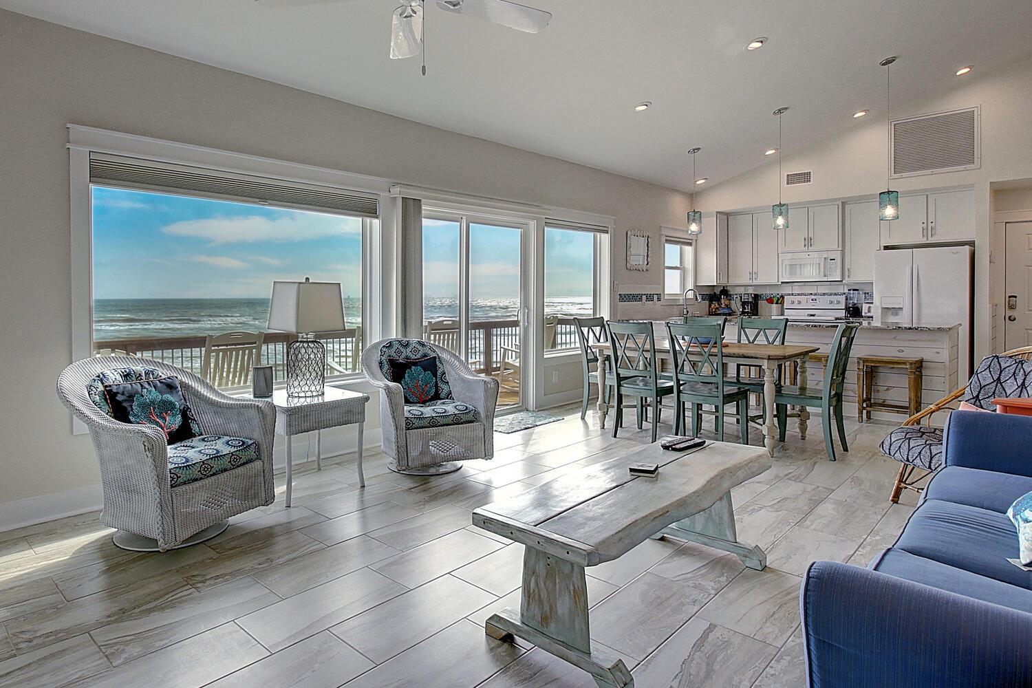 Beachfront Paradise LC19 view 2