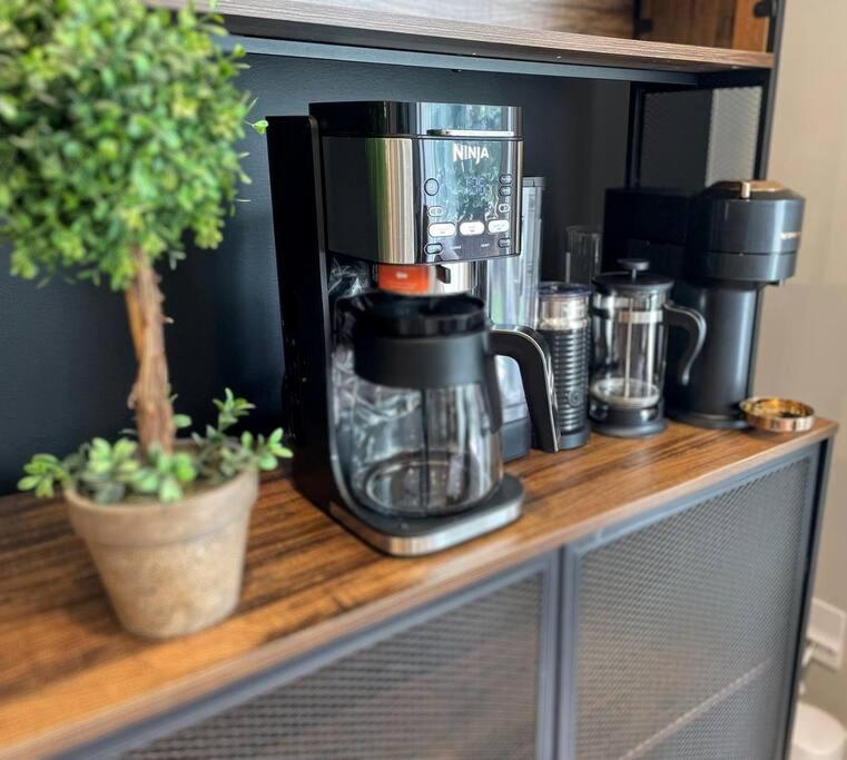 BunkBedDreams,10 Beds,Near Rogers place and Nait