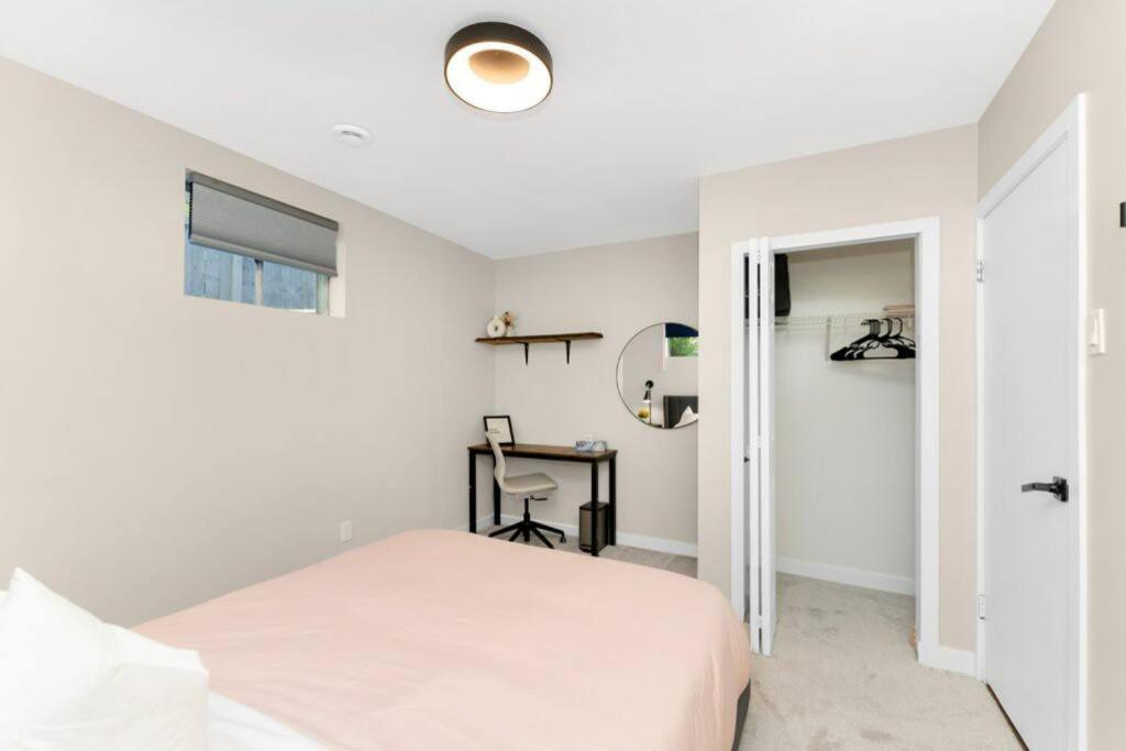 BunkBedDreams,10 Beds,Near Rogers place and Nait