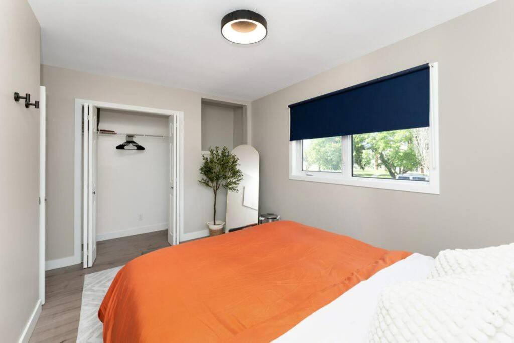 BunkBedDreams,10 Beds,Near Rogers place and Nait