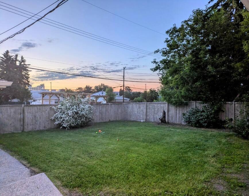 BunkBedDreams,10 Beds,Near Rogers place and Nait