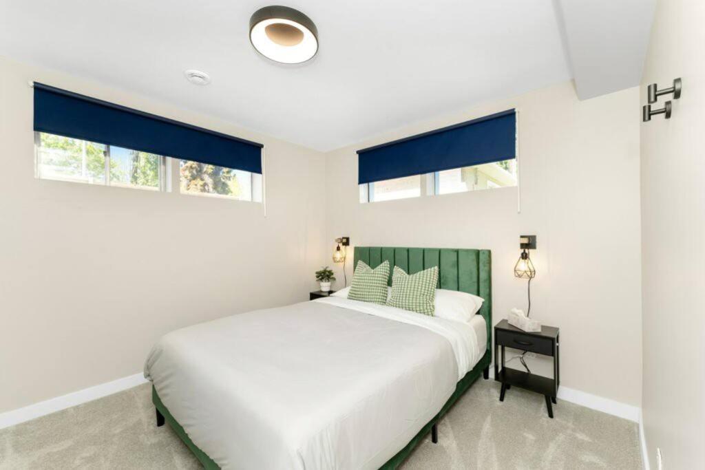BunkBedDreams,10 Beds,Near Rogers place and Nait