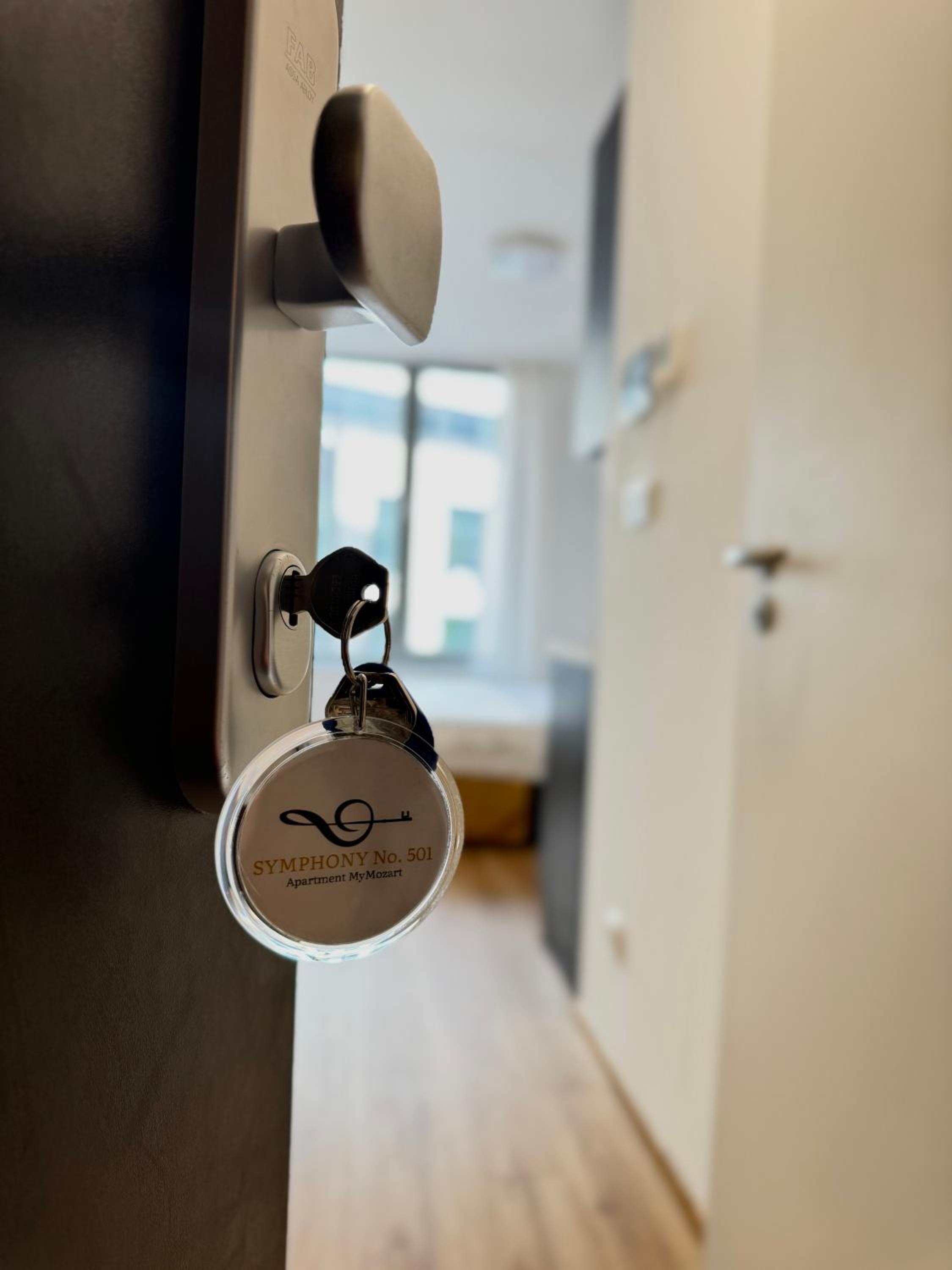 SYMPHONY No 501 Apartment MyMozart