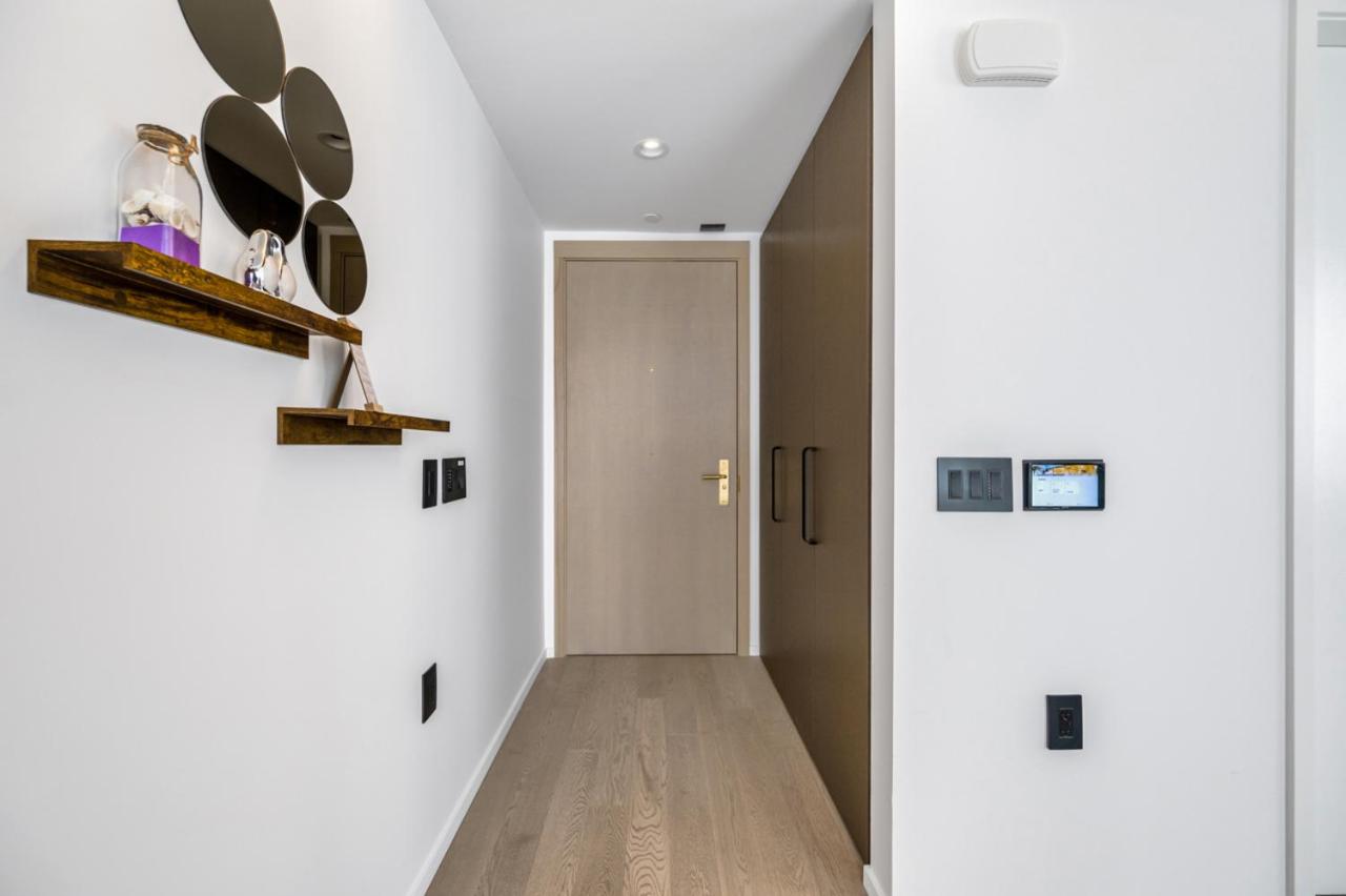 Skyline Retreat 2BR Condo Stunning City Views