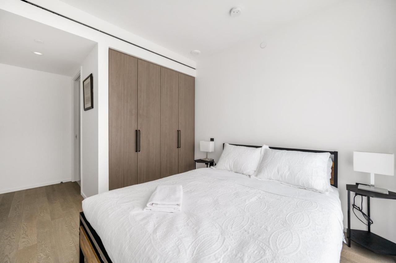 Skyline Retreat 2BR Condo Stunning City Views