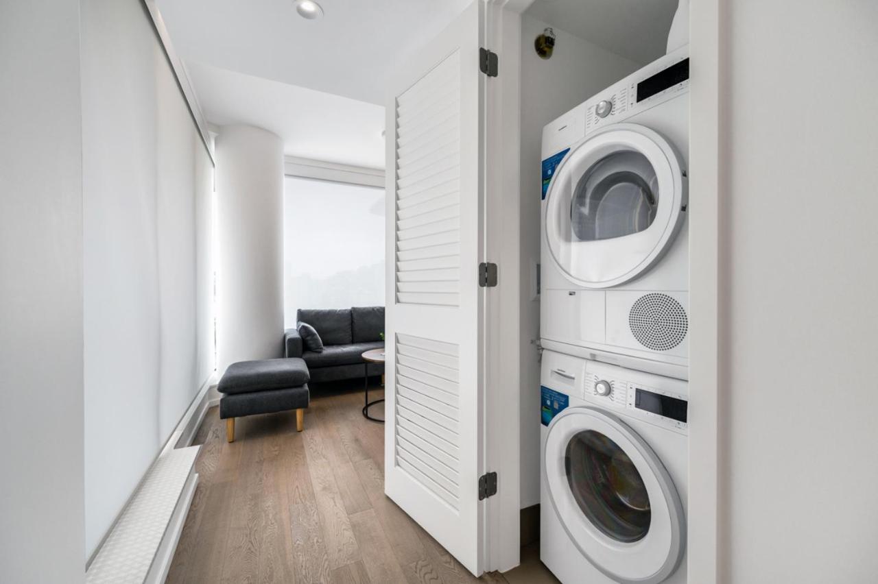 Skyline Retreat 2BR Condo Stunning City Views