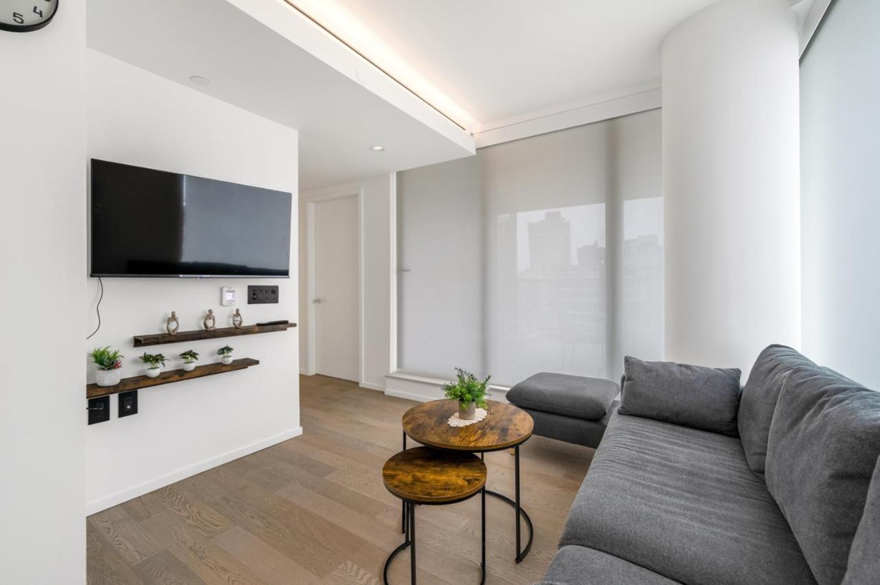 Skyline Retreat 2BR Condo Stunning City Views