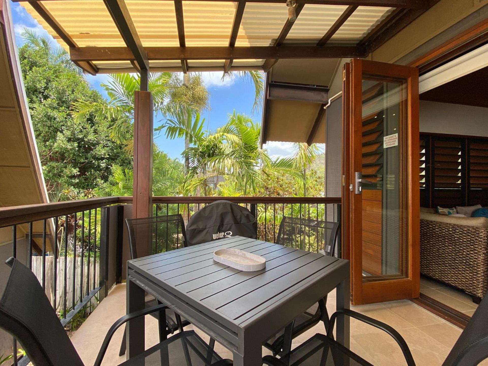 Pure Magnetic Villa 10